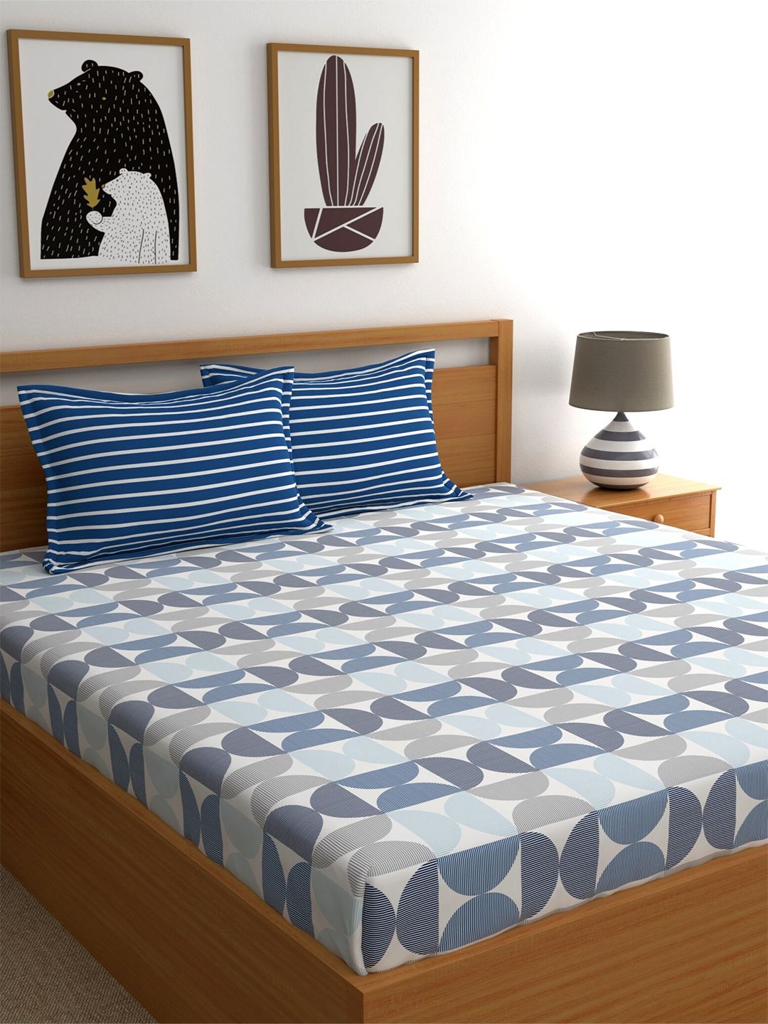 Home Ecstasy 140 TC 110 GSM Printed Fitted Cotton King Bedsheet With 2 Pillow Covers Price in India