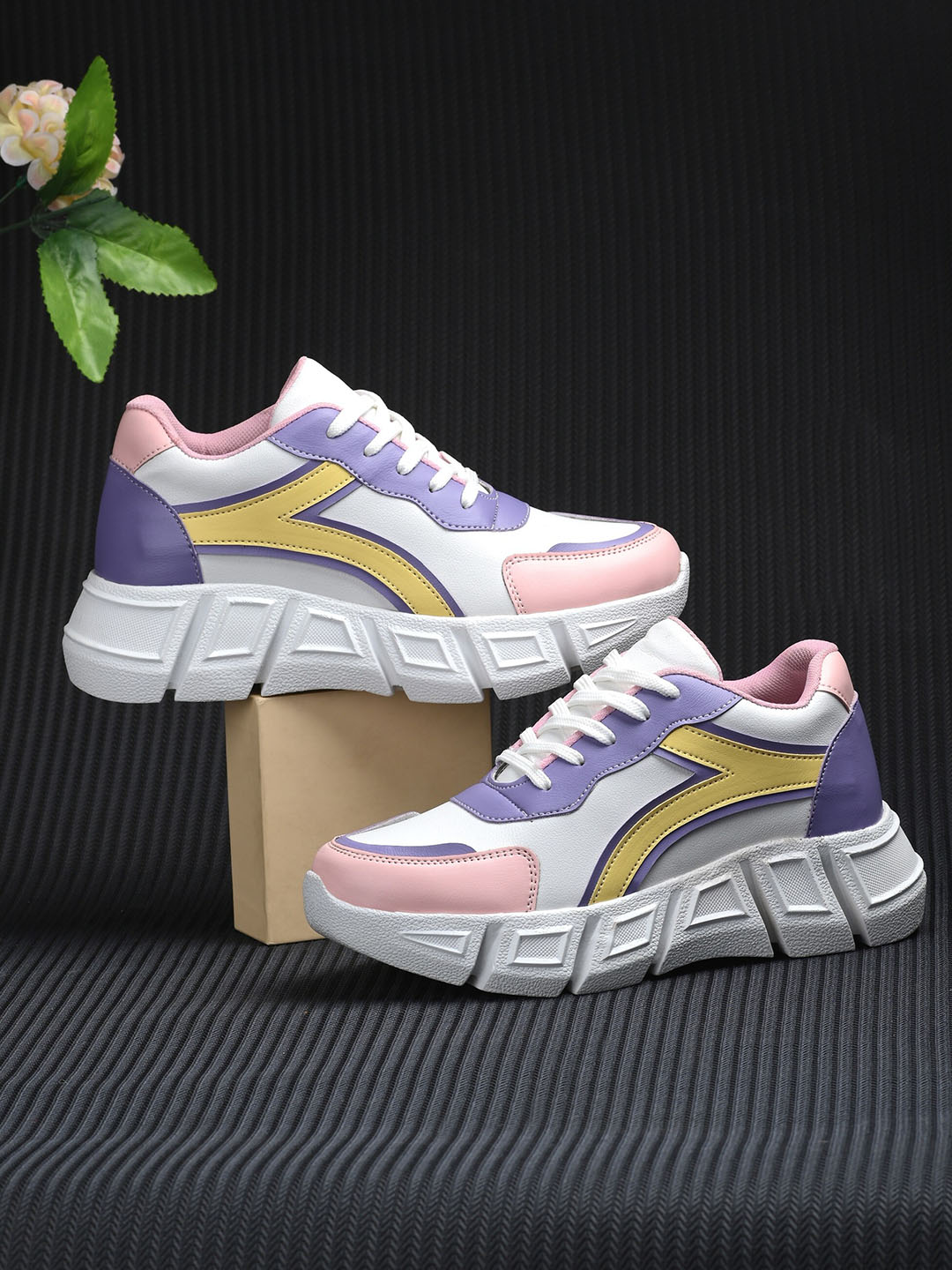 Roadster Women White & Purple Colourblocked Casual Synthetic Leather Sneakers
