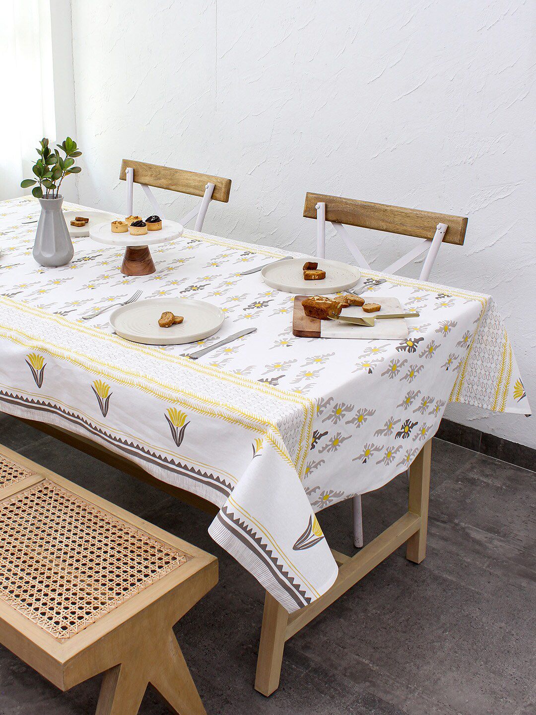 House This Printed 8 Seater Cotton Table Cover Price in India