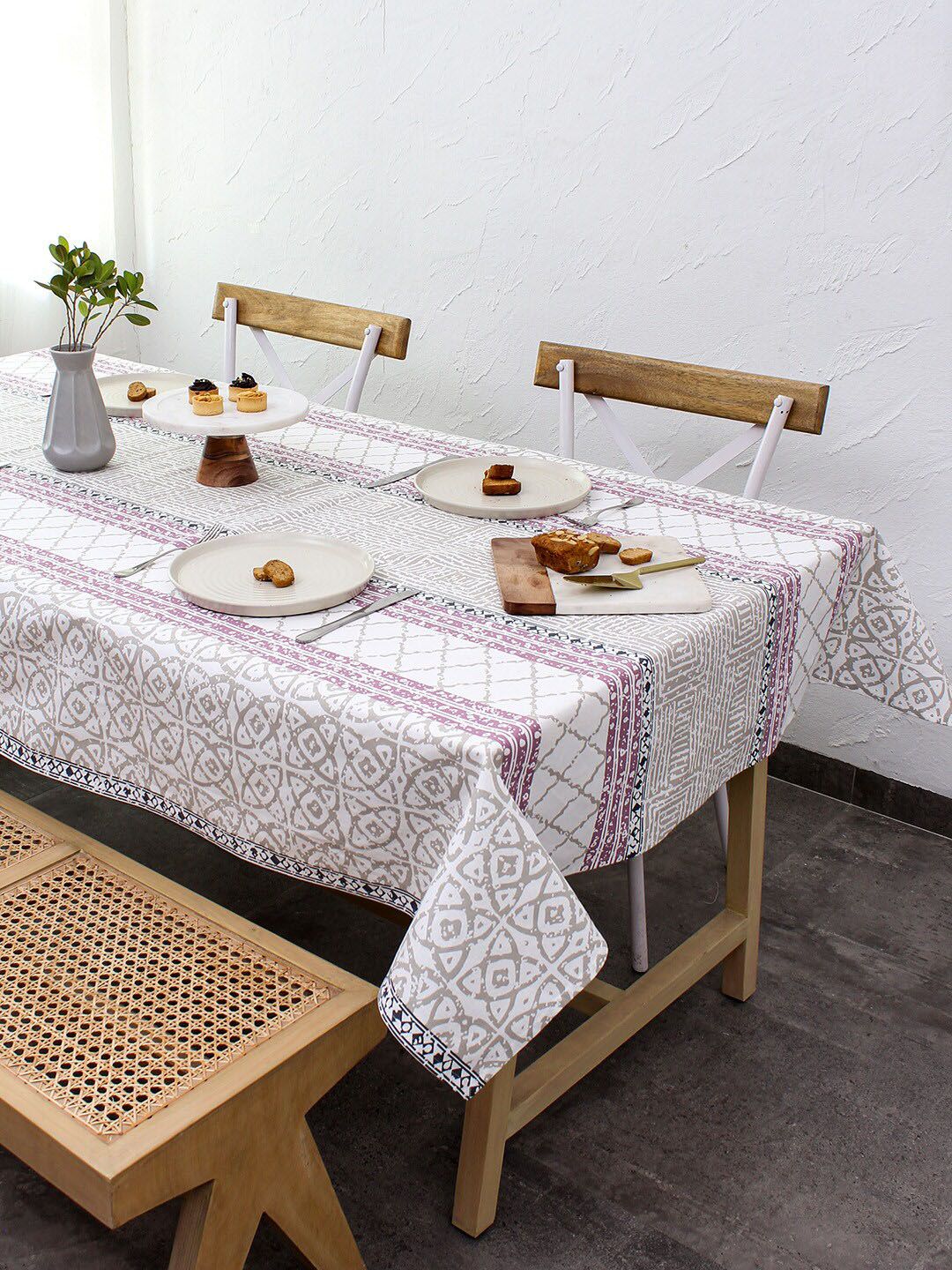 House This Printed Cotton 8-Seater Table Cover Price in India
