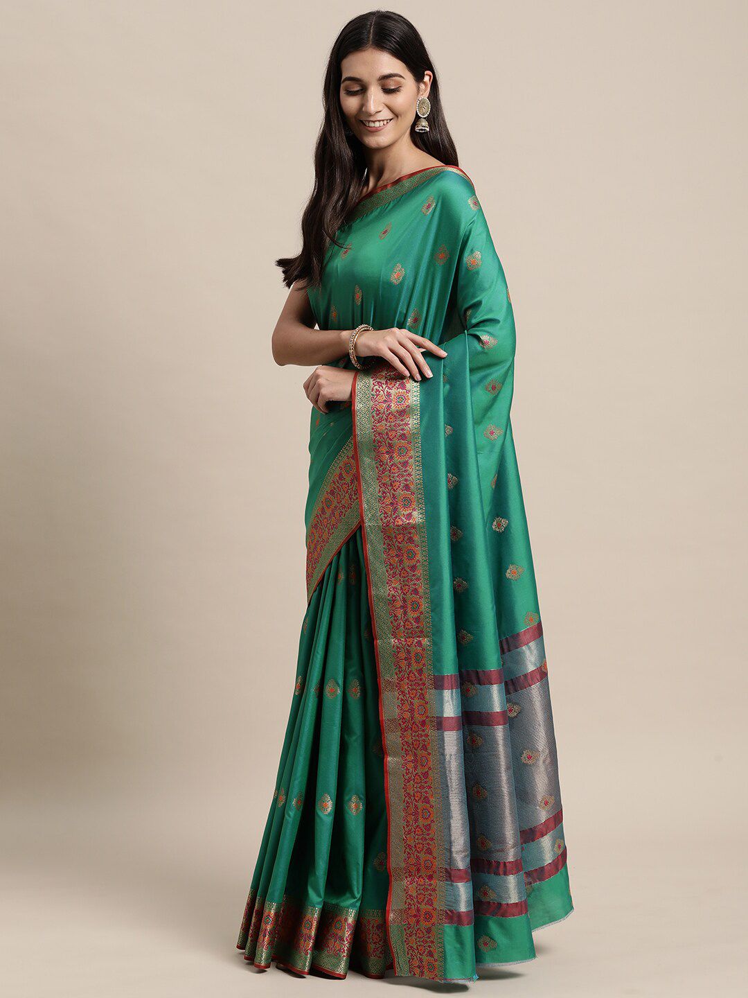 KAITHY CREATION Floral Zari Pure Silk Banarasi Saree Price in India