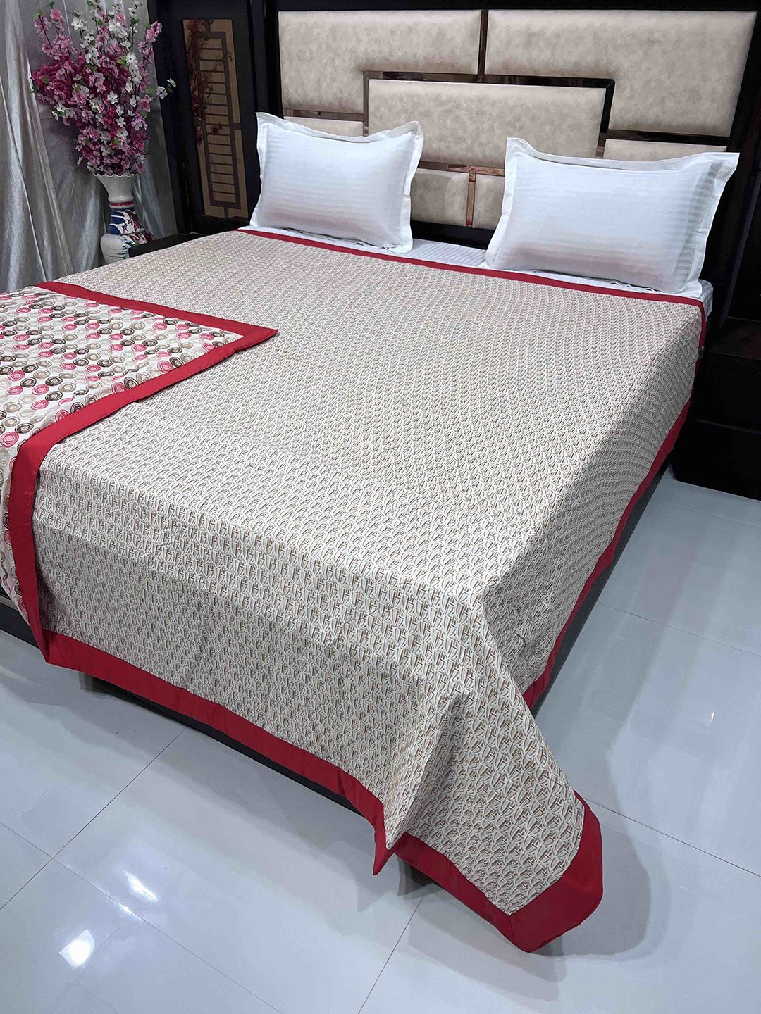 Pure Decor Red & Off White Geometric Double Bed Cotton Dohar Price in India