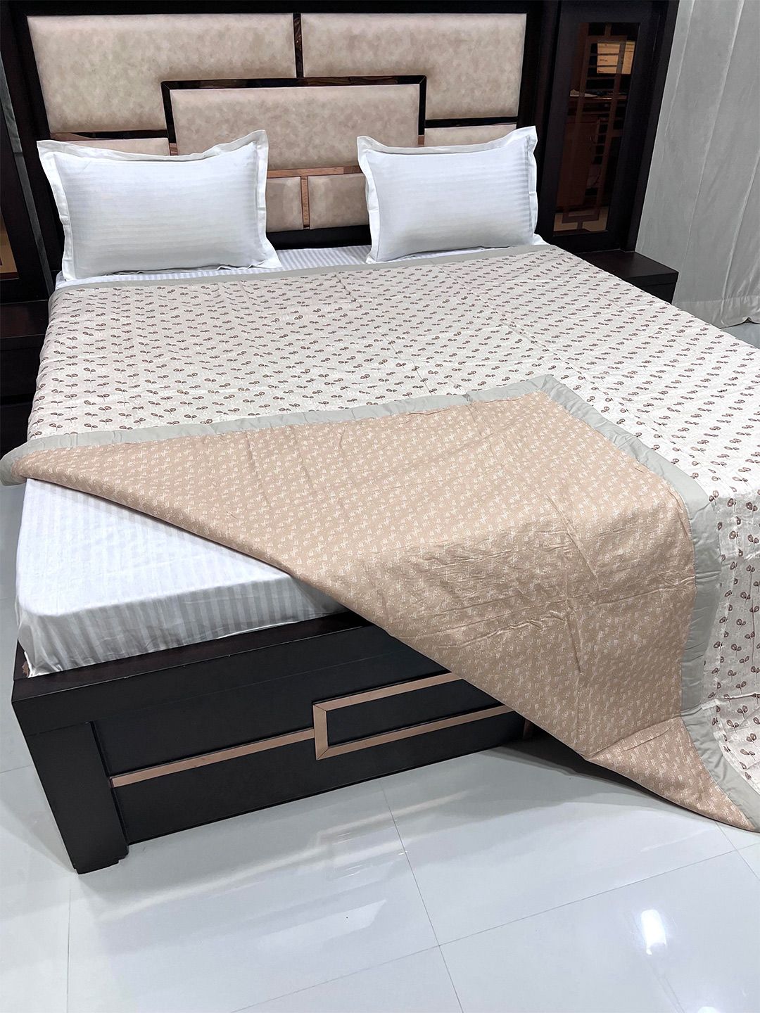 Pure Decor Brown & White Floral AC Room 300 GSM Double Bed Cotton Dohar Price in India