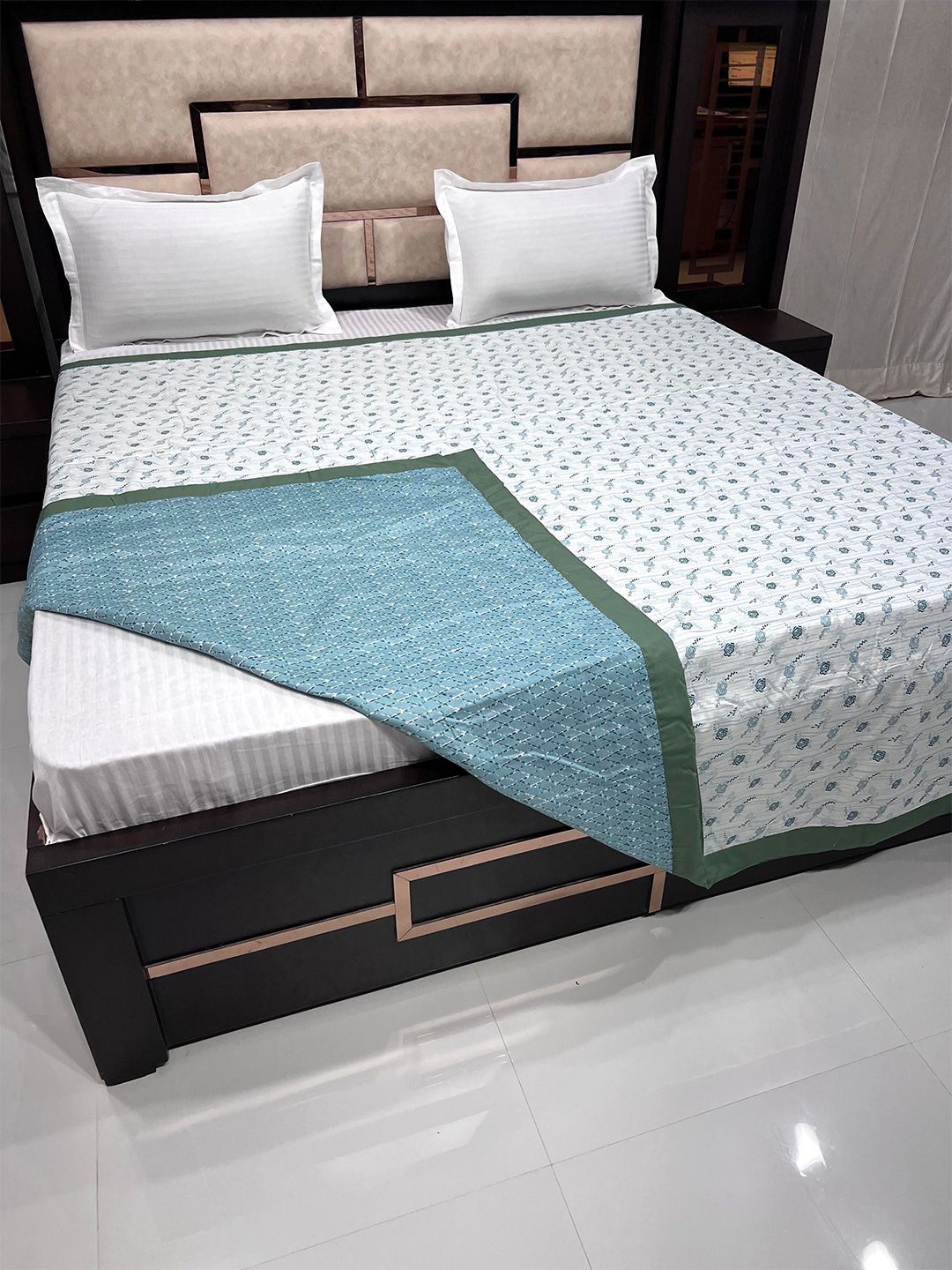 Pure Decor White & Blue Floral AC Room 300 GSM Double Bed Cotton Dohar Price in India