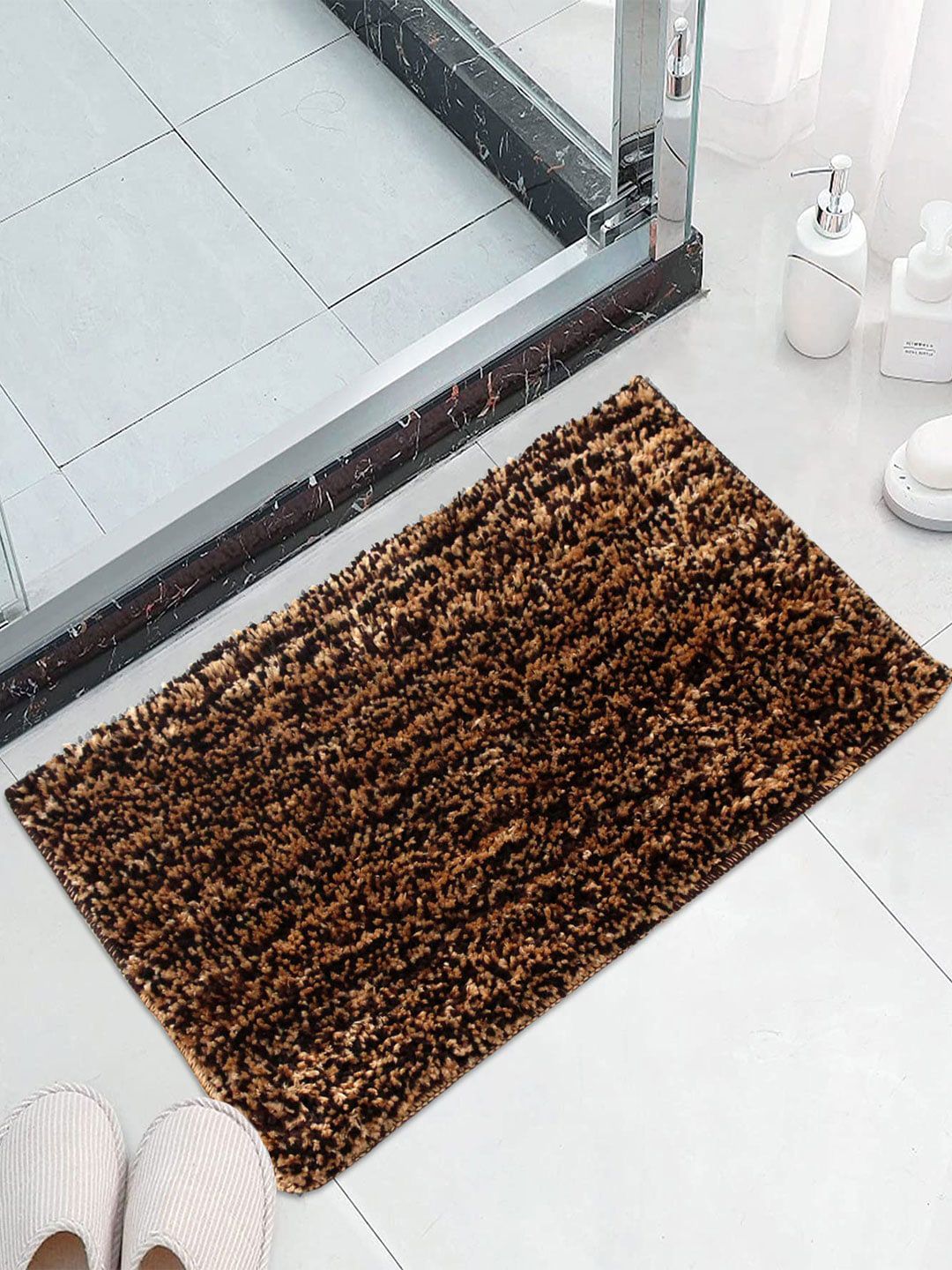 LUXEHOME INTERNATIONAL Self-Design 1600 GSM Bath Rugs Price in India