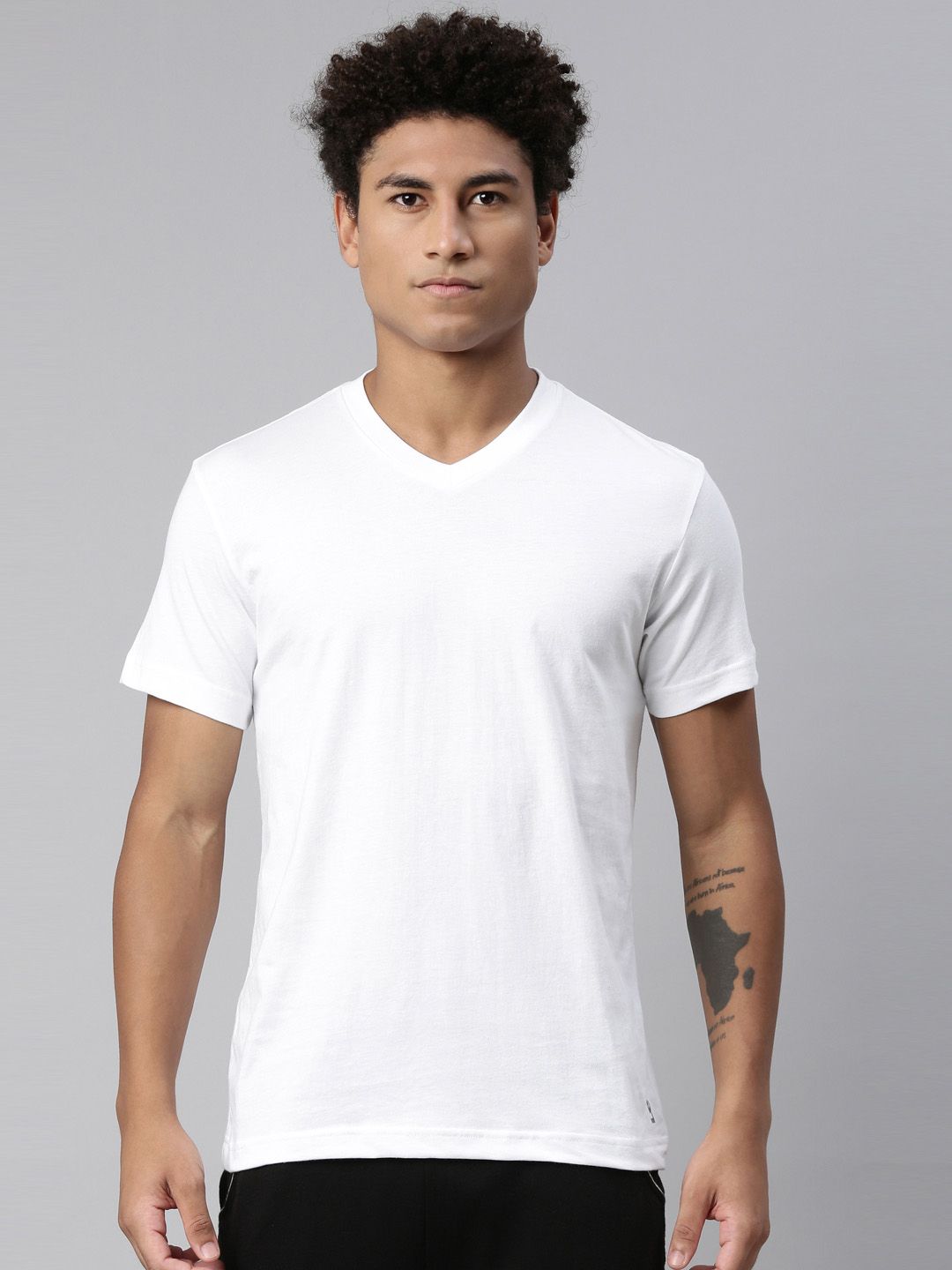 Levis Smartskin Technology V-Neck Pure Cotton Lounge T-shirt