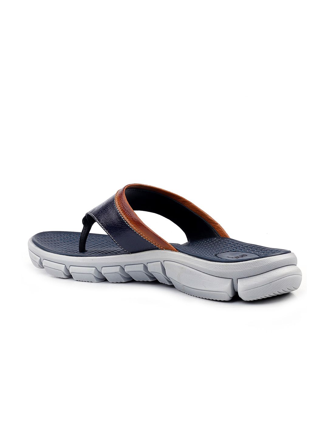 Buy One8 Select By Virat Kohli Men Leather Slippers - Flip Flops
