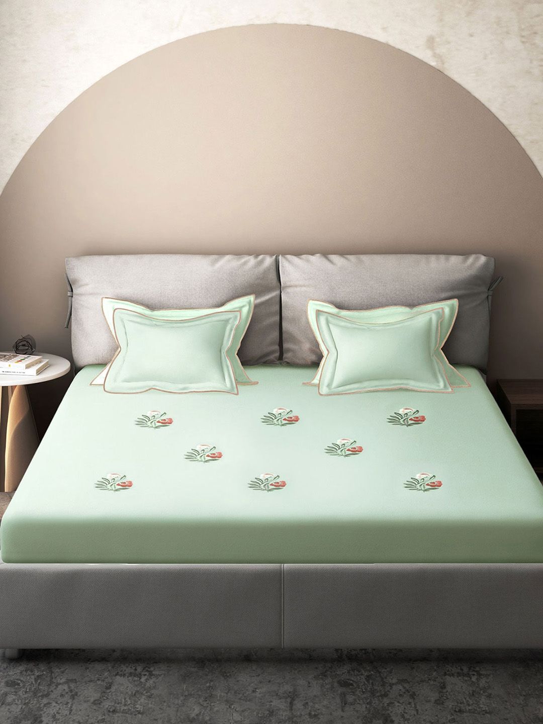 DDecor Green Embroidered 180 TC Cotton Double XL Bedding Set Price in India