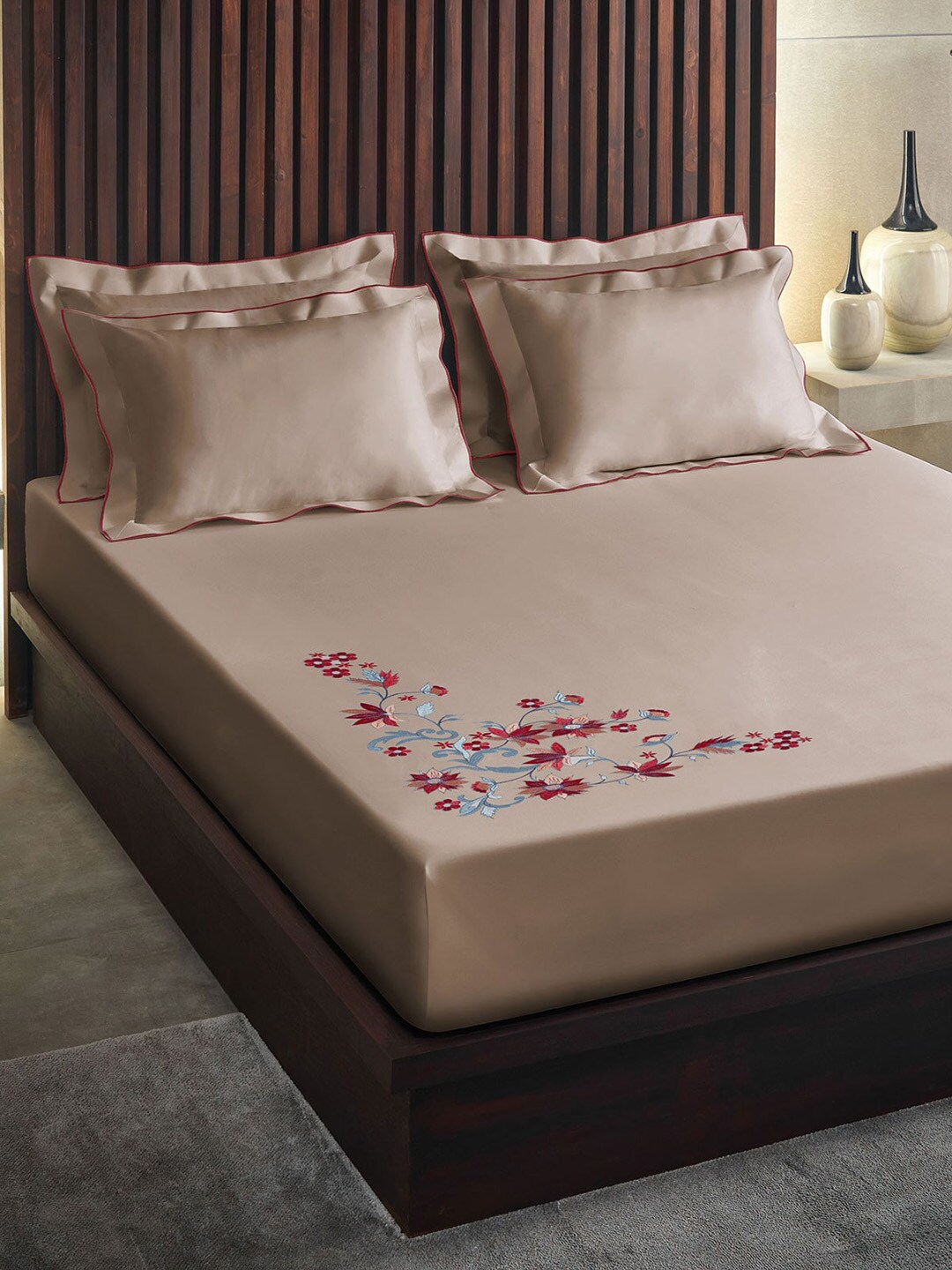 DDecor Brown Embroidered Cotton 180 TC Double King Bedding Set Price in India