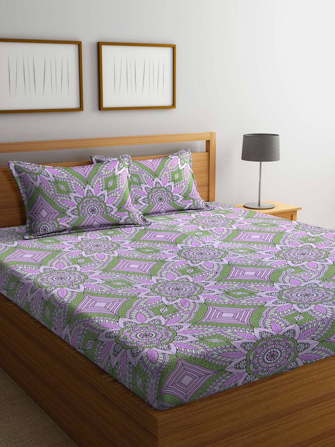 BOMBAY DYEING Floral 100 TC Cotton King Bedsheet with 2 Pillow Covers Price in India