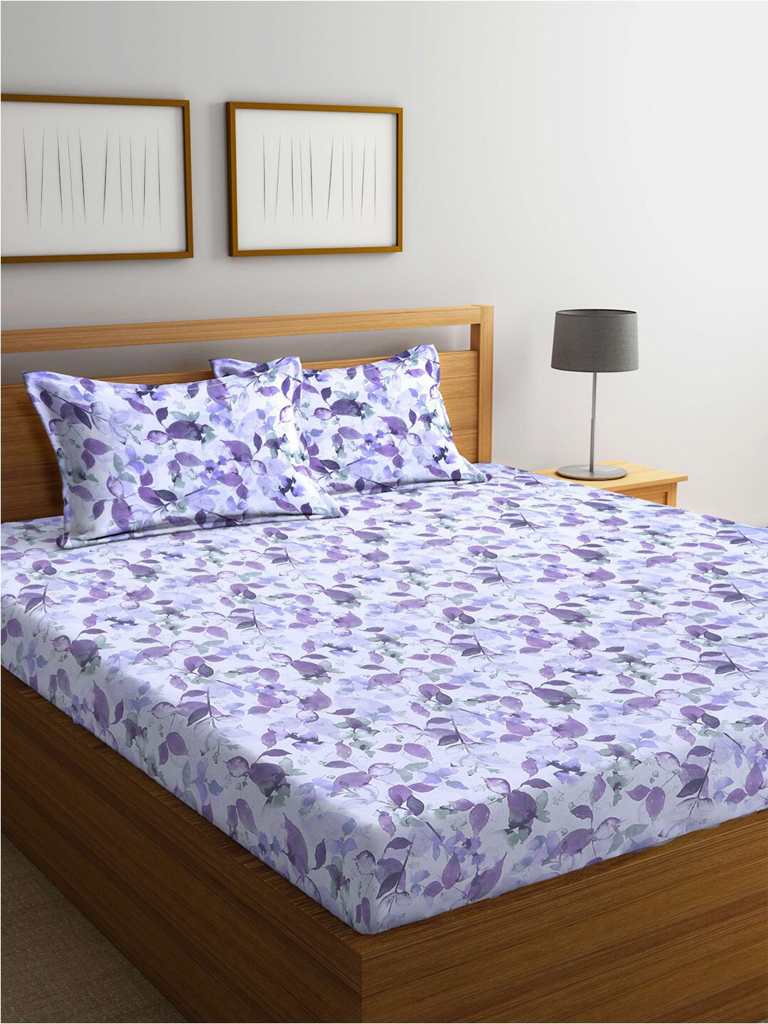 BOMBAY DYEING Floral 144 TC Cotton Queen Bedsheet with 2 Pillow Covers Price in India