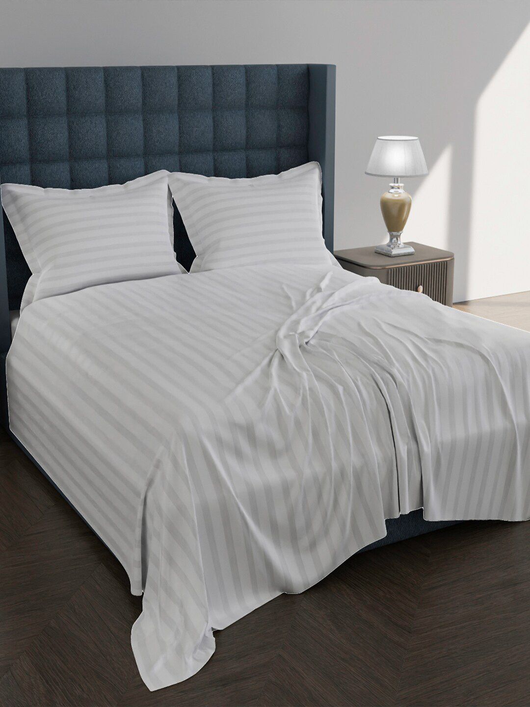 AVI Striped 250 TC Egyptian Cotton Queen Bedsheet with 2 Pillow Covers Price in India