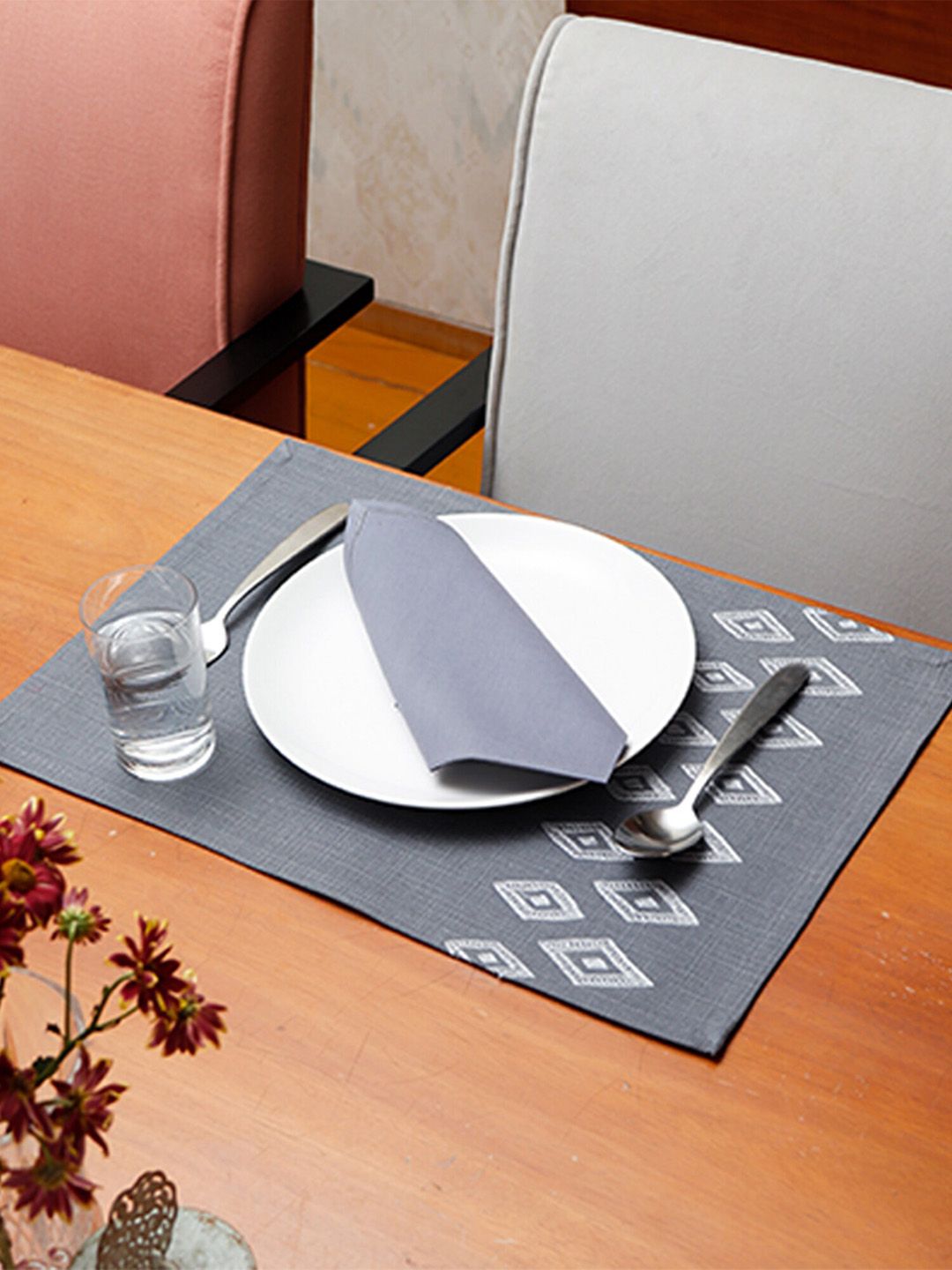 ZEBA Set Of 6 Grey Textured Table Placemats With Napkins Price in India