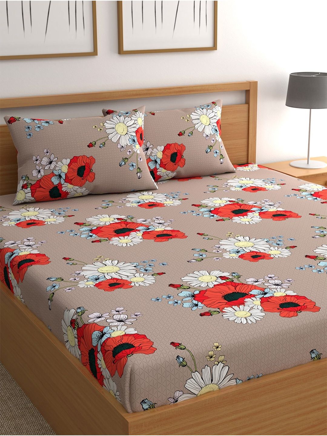 CHHAVI INDIA Floral 210 TC King Bedsheet with 2 Pillow Covers Price in India