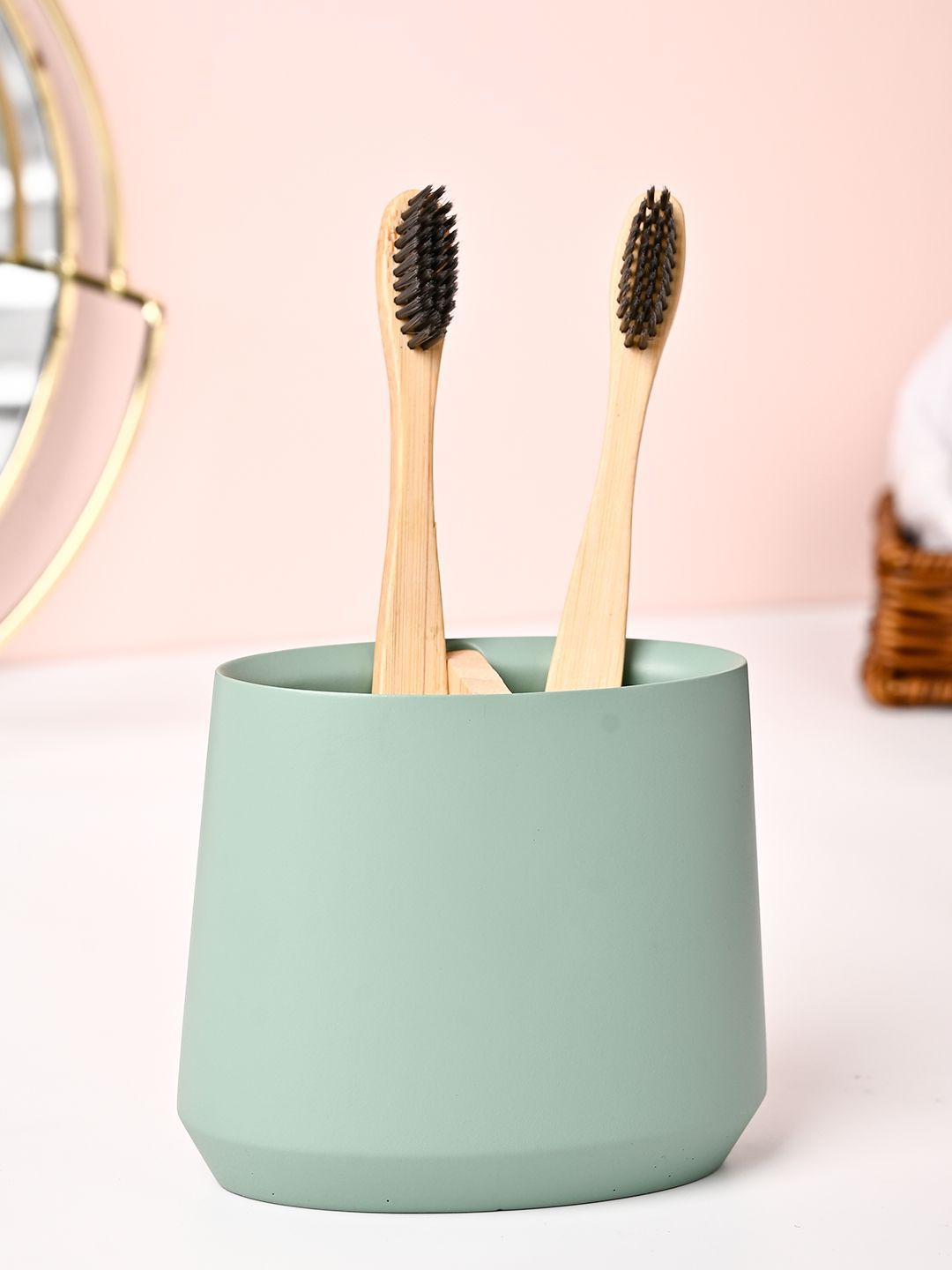 MARKET99 Green & Brown Matte Toothbrush Holder