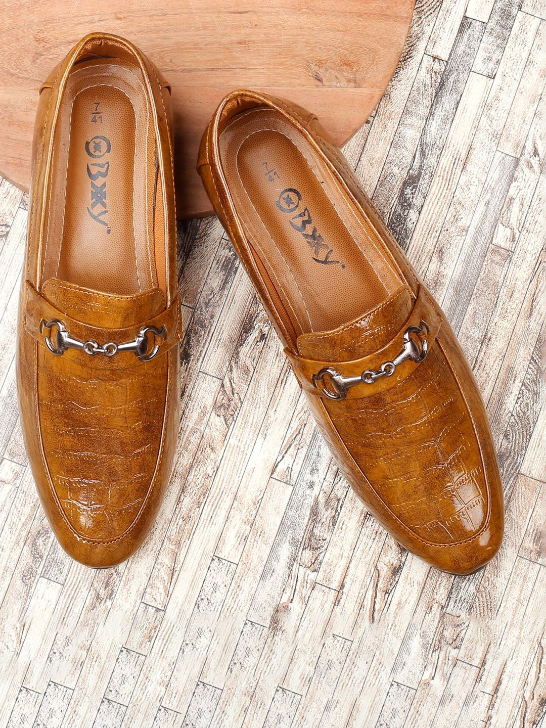 Bxxy Men Textured Slip-On Loafers With Buckles