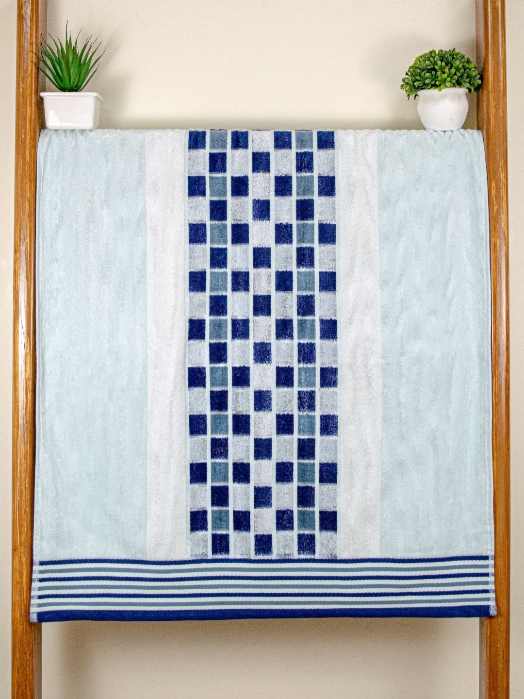 RANGOLI Blue & White Printed Cotton 450 GSM Bath Towel