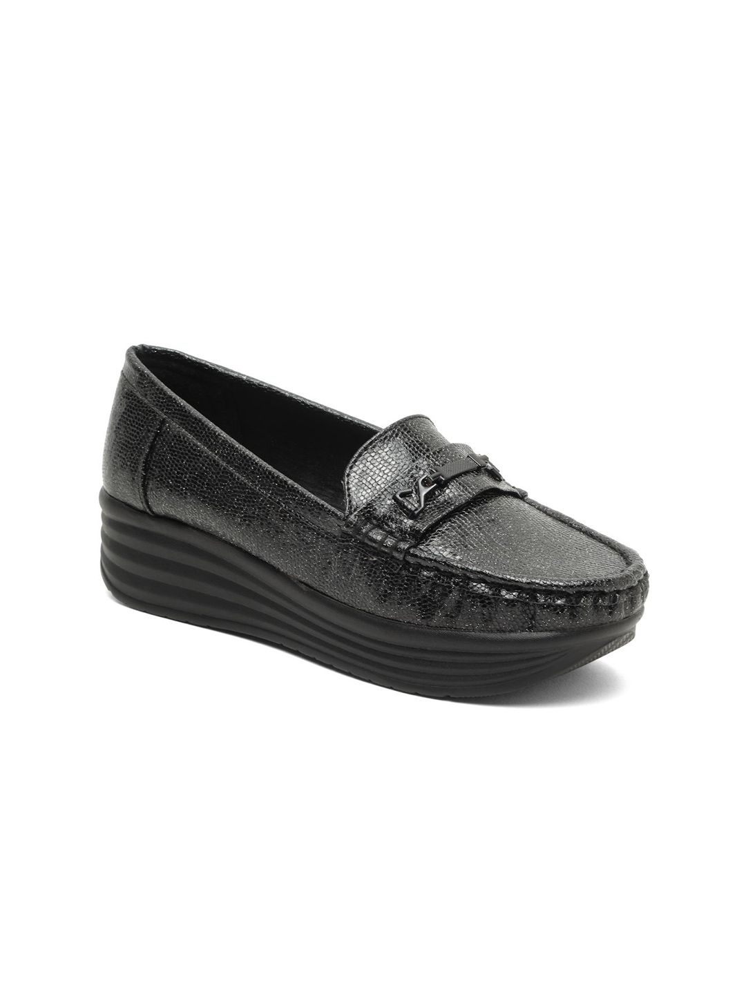 VALIOSAA Women Textured Loafers