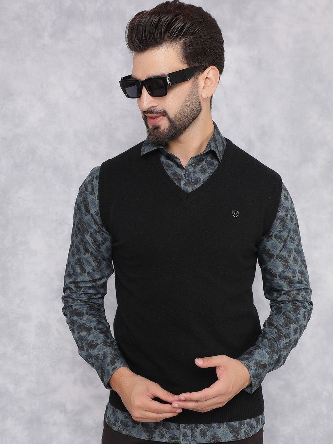 Crimsoune Club Men Sweater Vest