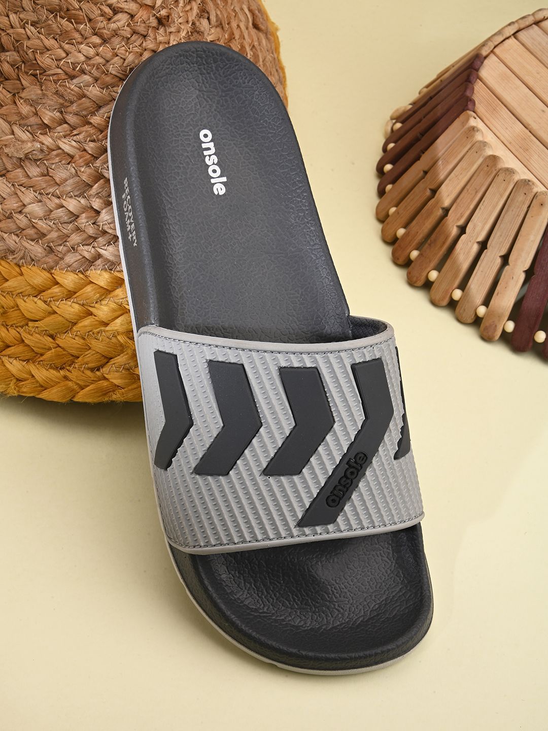 ONSOLE Men Solid Casual Sliders