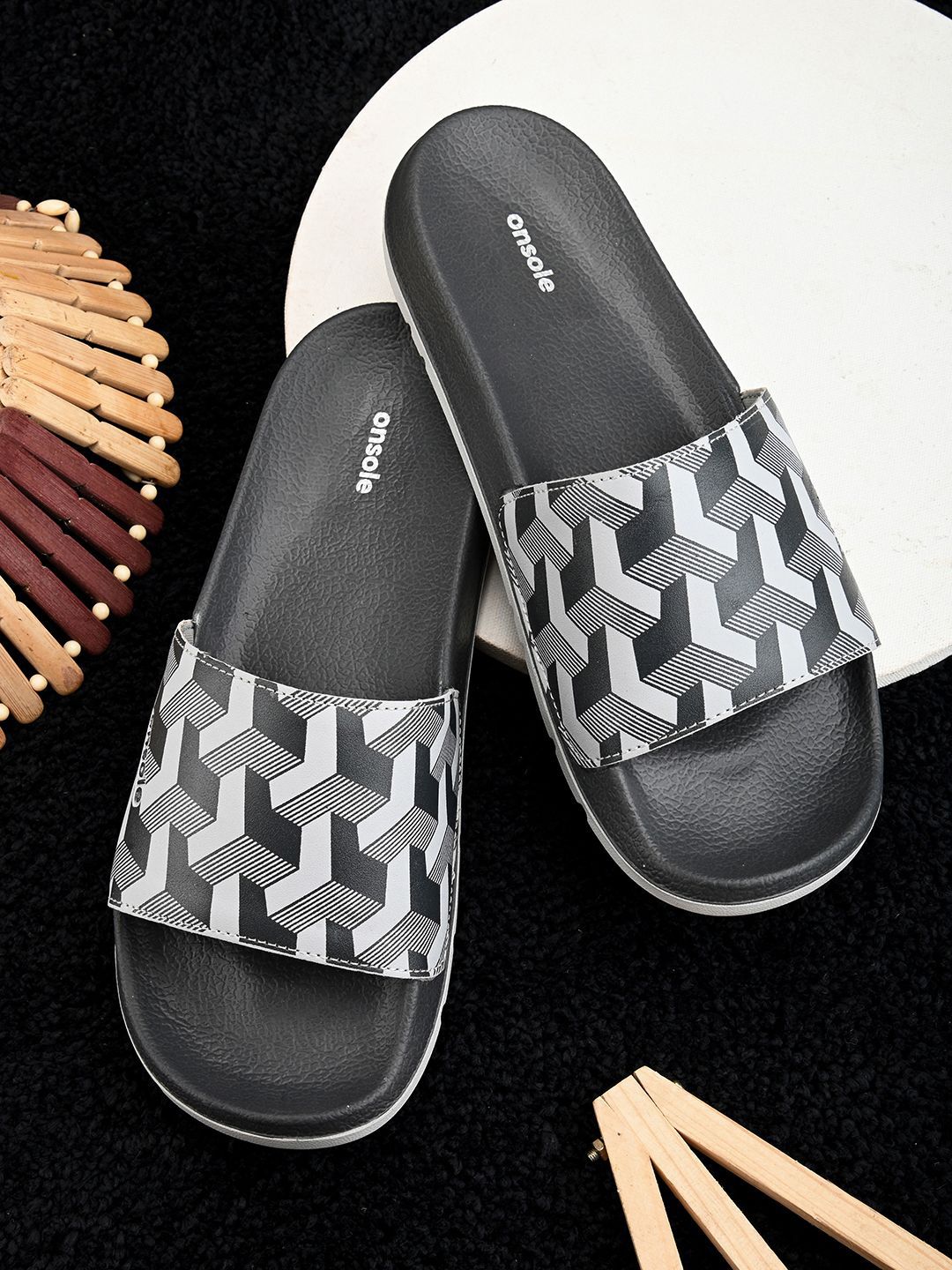 ONSOLE Men Casual Printed Sliders