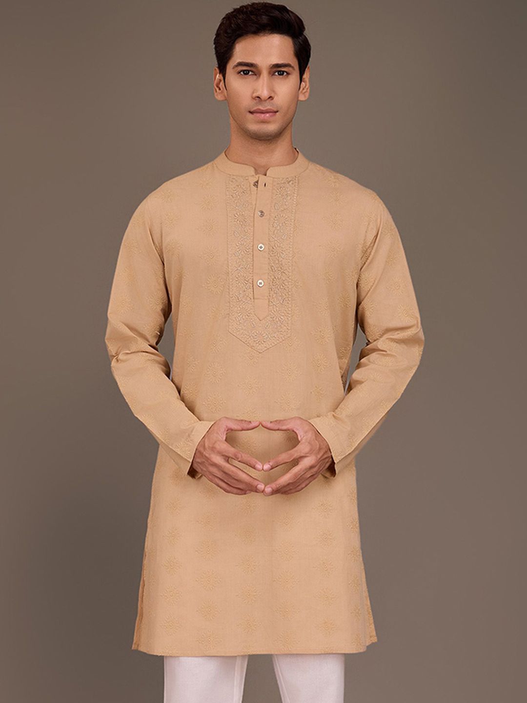 House of Pataudi Floral Embroidered Pure Cotton Chikankari Straight Kurta