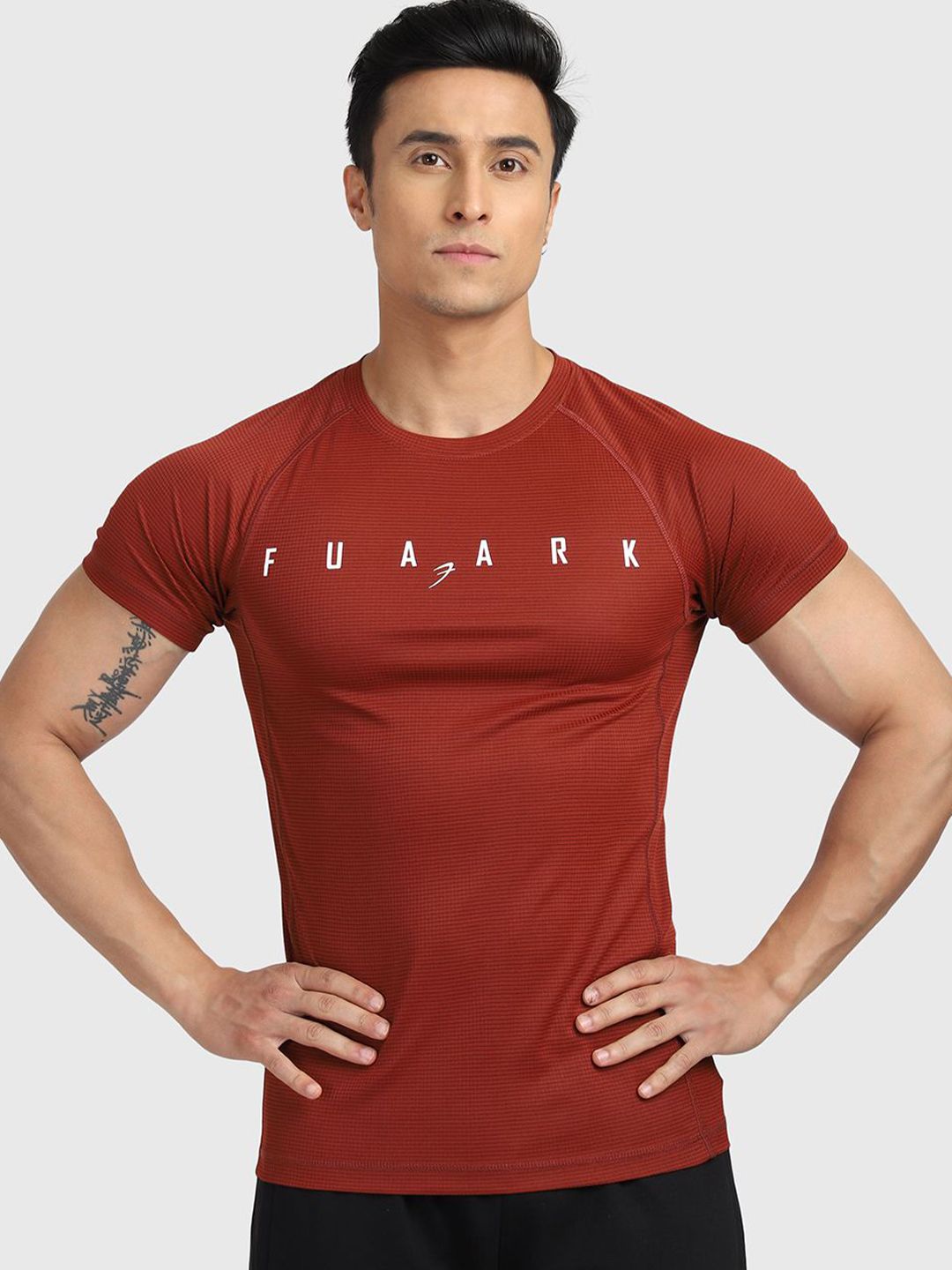FUAARK Men Anti Odour Checked Slim Fit T-shirt