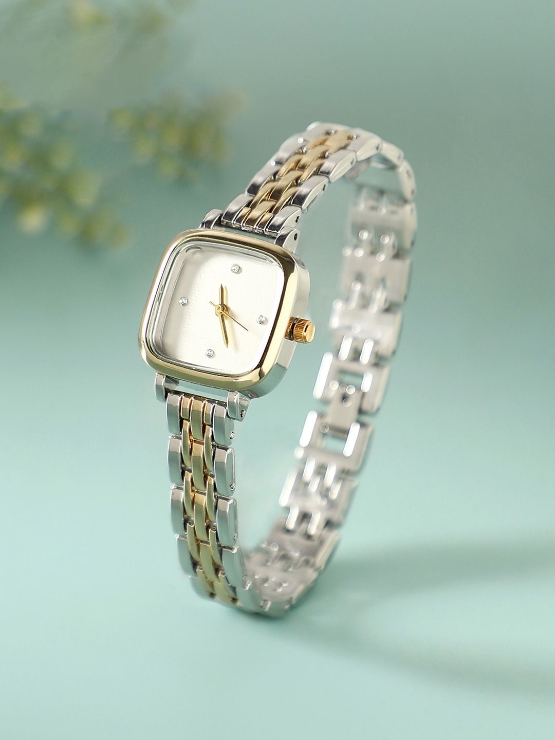 HAUTE SAUCE Women Dial & Stainless Steel Straps Analogue Watch AW24_HSWC1201