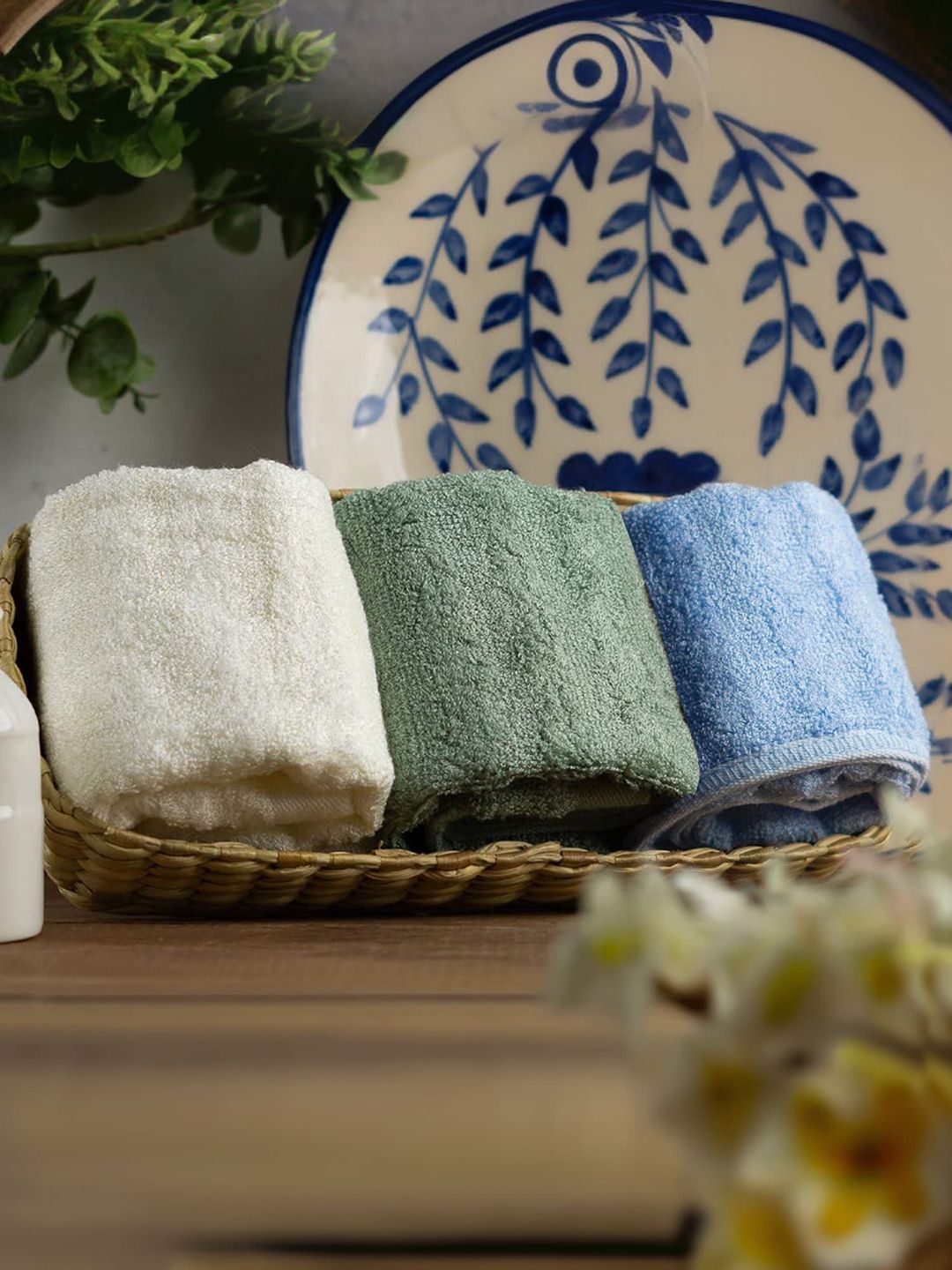 MUSH Cream-Coloured & Green 3 Piece Bamboo 500 GSM Towel Set