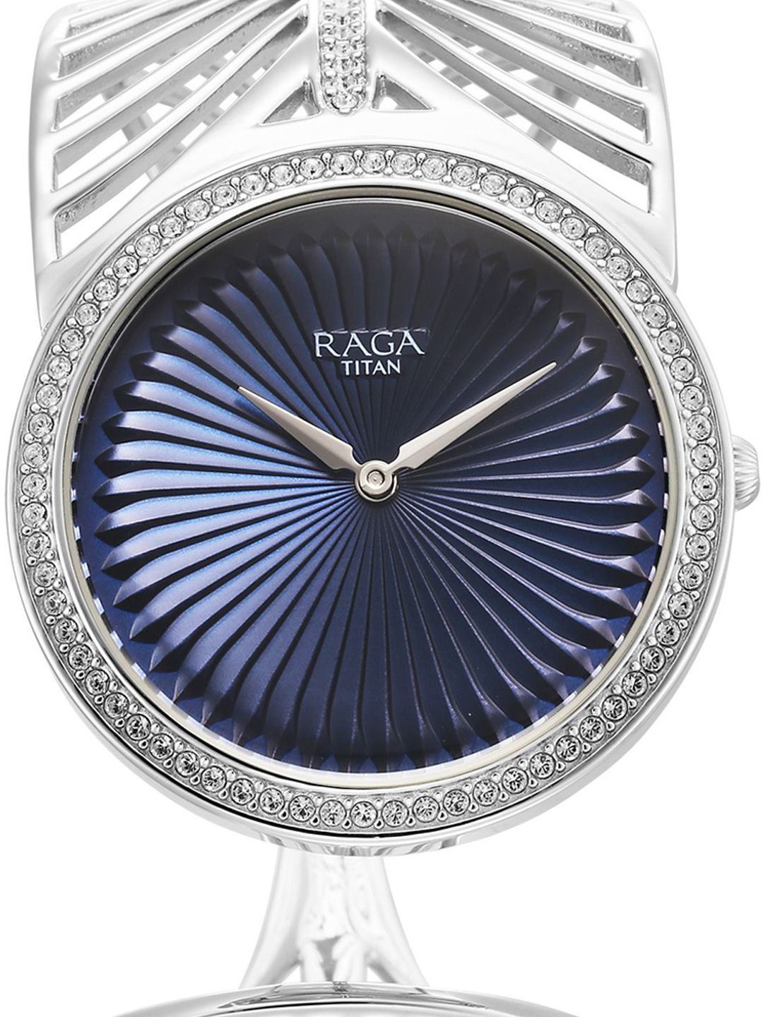 Raga Silver Quartz Analog With Blue Dial Watch For - Nt95222vm01
