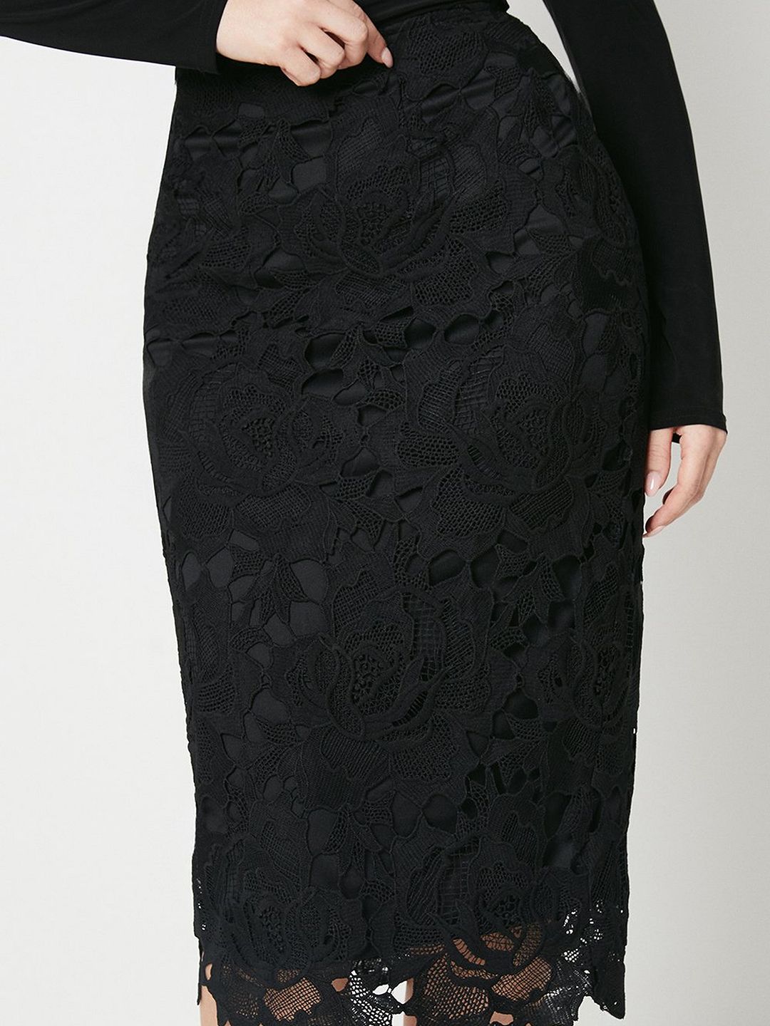 Buy DOROTHY PERKINS Women Lace Pencil Skirt with Back Slit