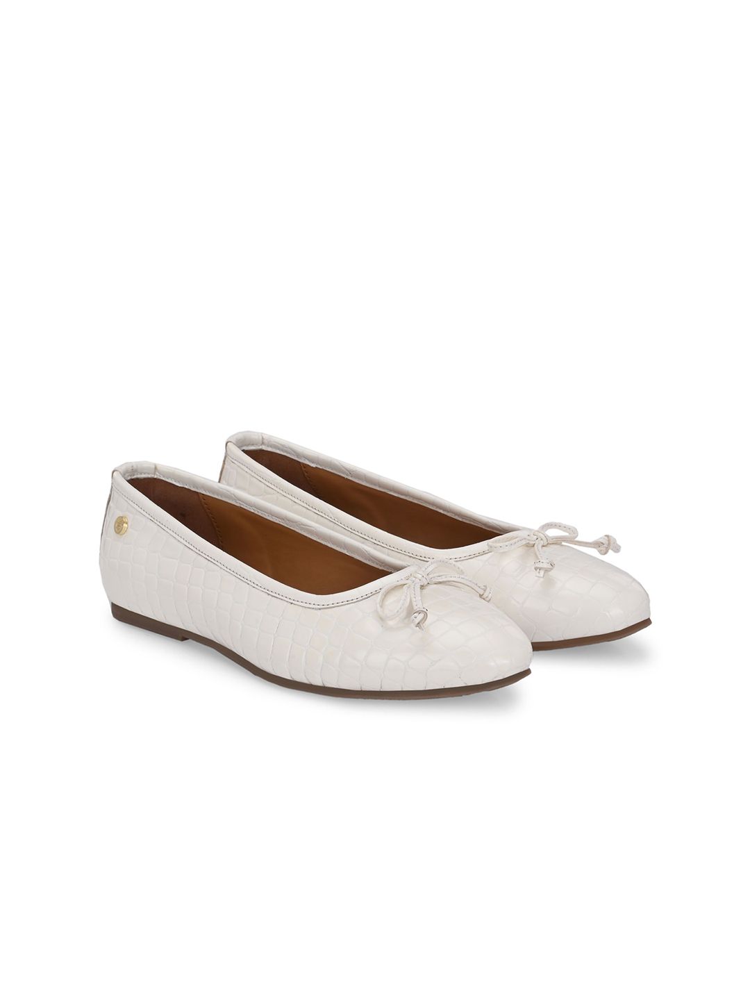 Delize Women Solid Ethnic Ballerinas Flats