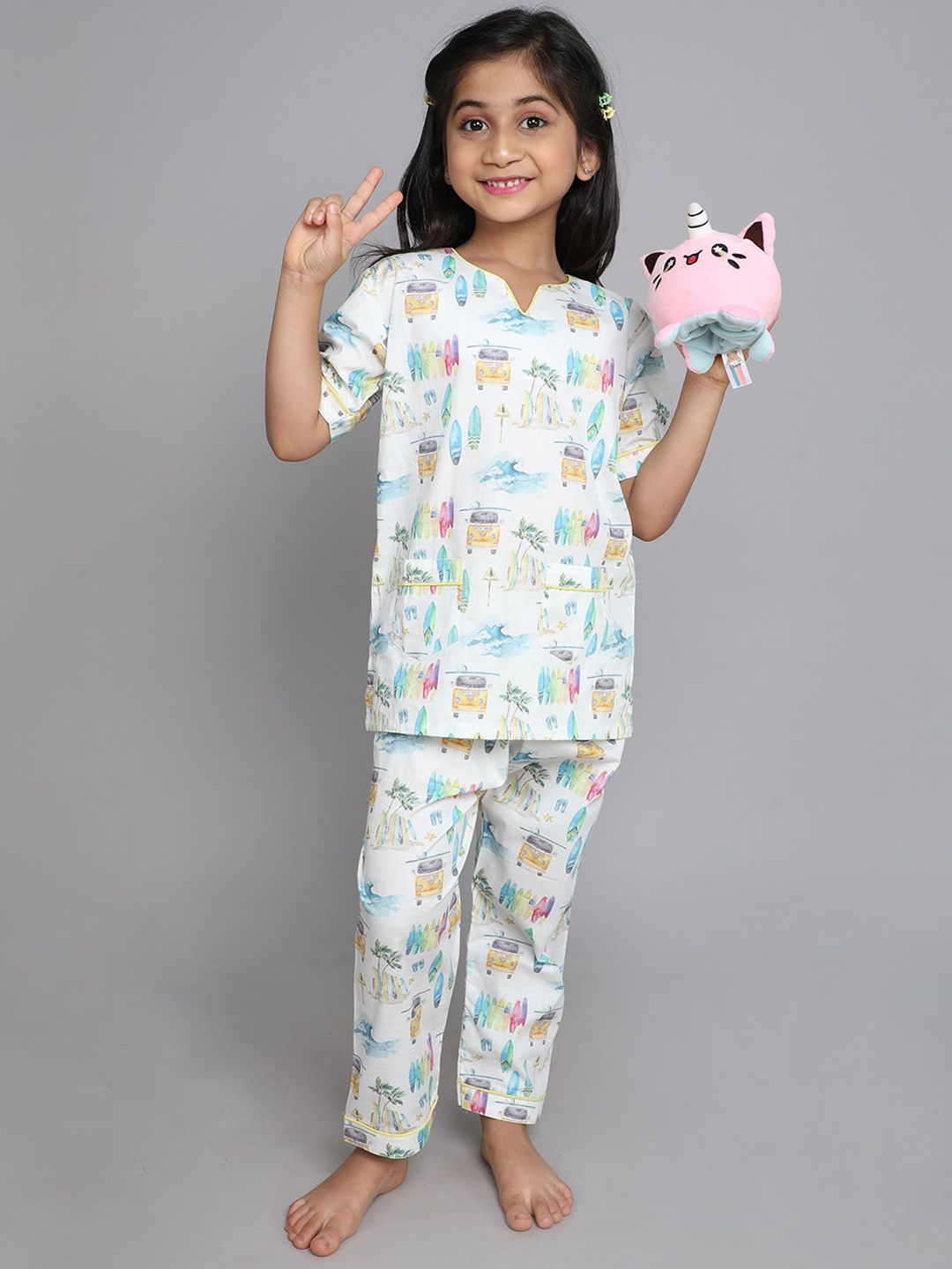 Little Clothings Girls pure cotton Printed Night suit