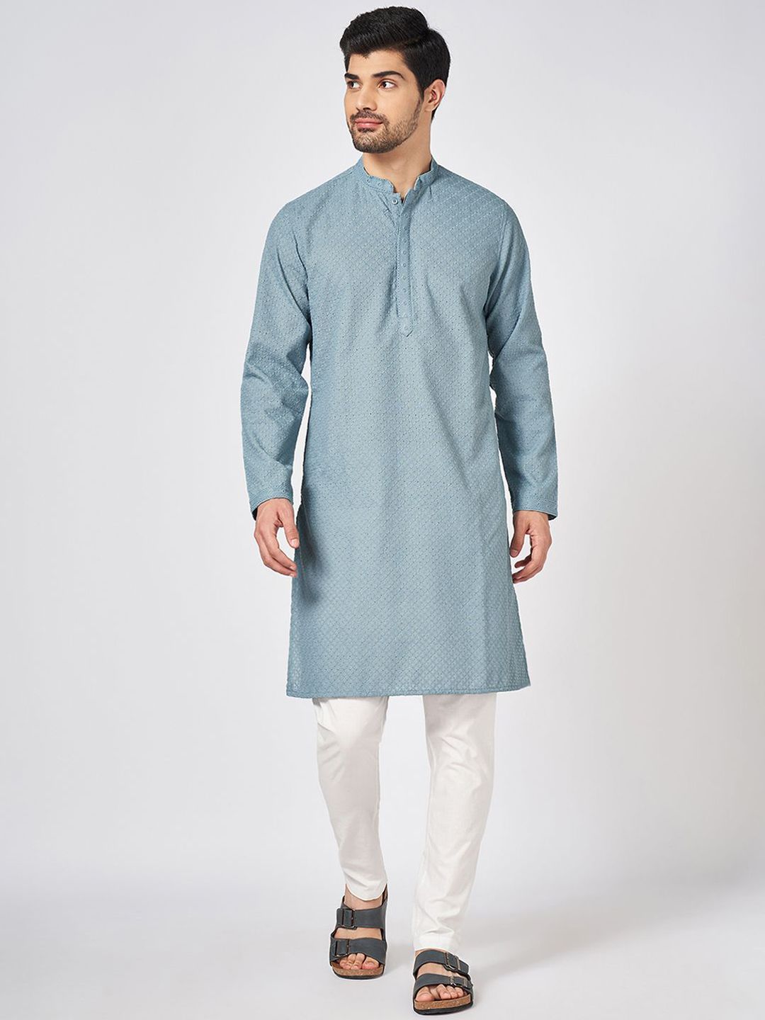 indus route by Pantaloons Embroidered Thread Work Mandarin Collar Straight Kurta