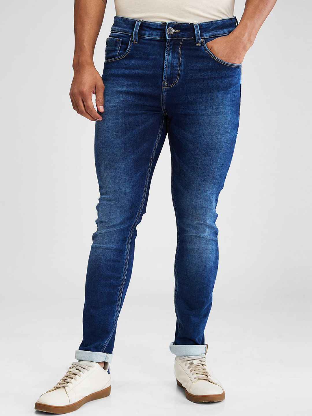 SPYKAR SPYKAR Men Super Slim Fit Low-Rise Light Fade Stretchable Jeans