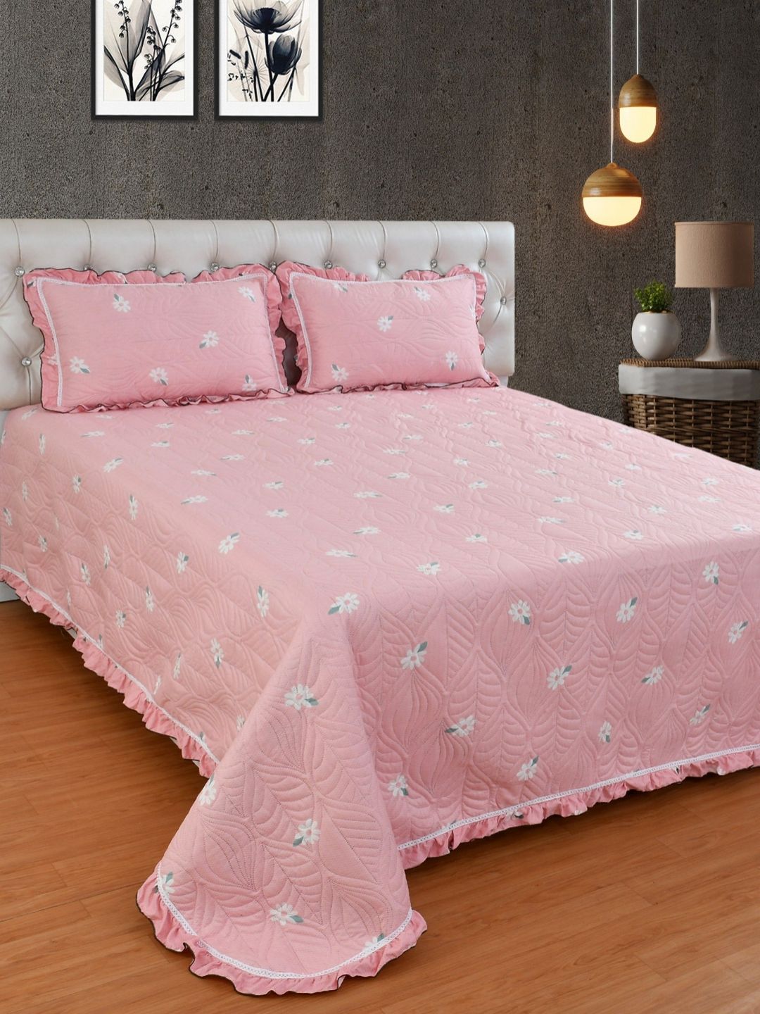 MORADO Pink & White Printed Cotton Quilted Double Queen Bed Cover & 2 Pillow Covers