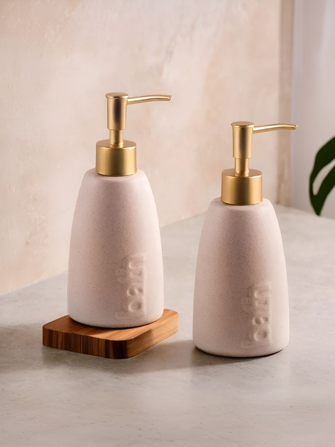 UMAI Pink & Gold-Toned 2 Piece Textured Ceramic Soap Dispenser 320ml