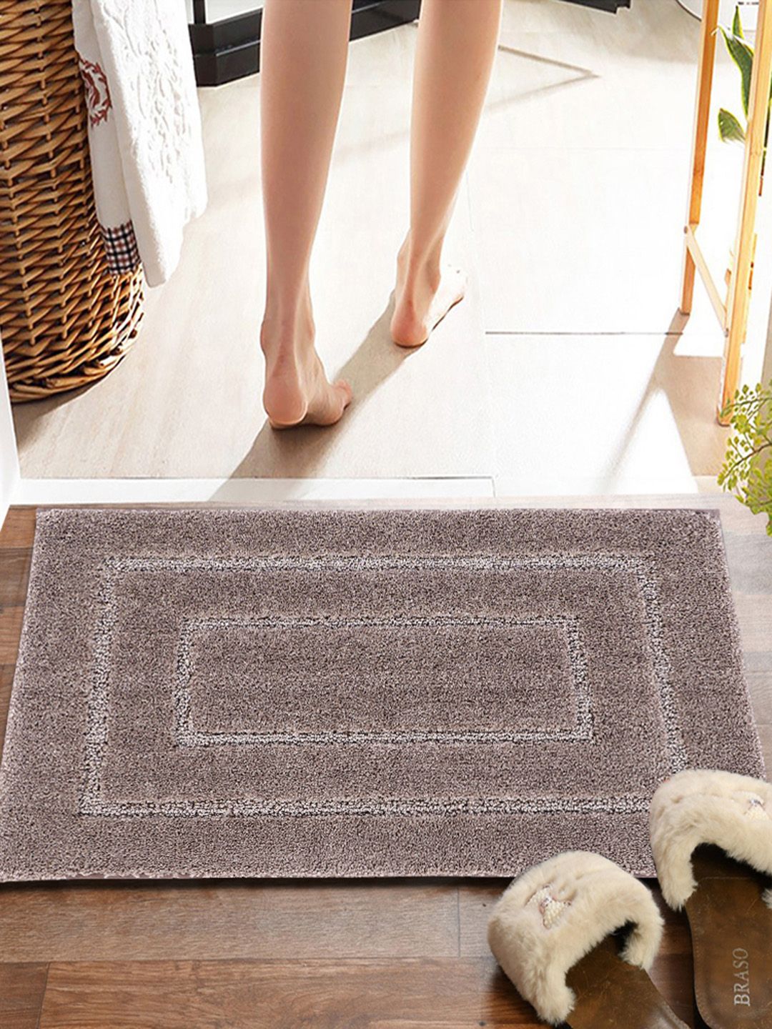 Pano Border Brown 1800 GSM Anti-Slip Bath Mat