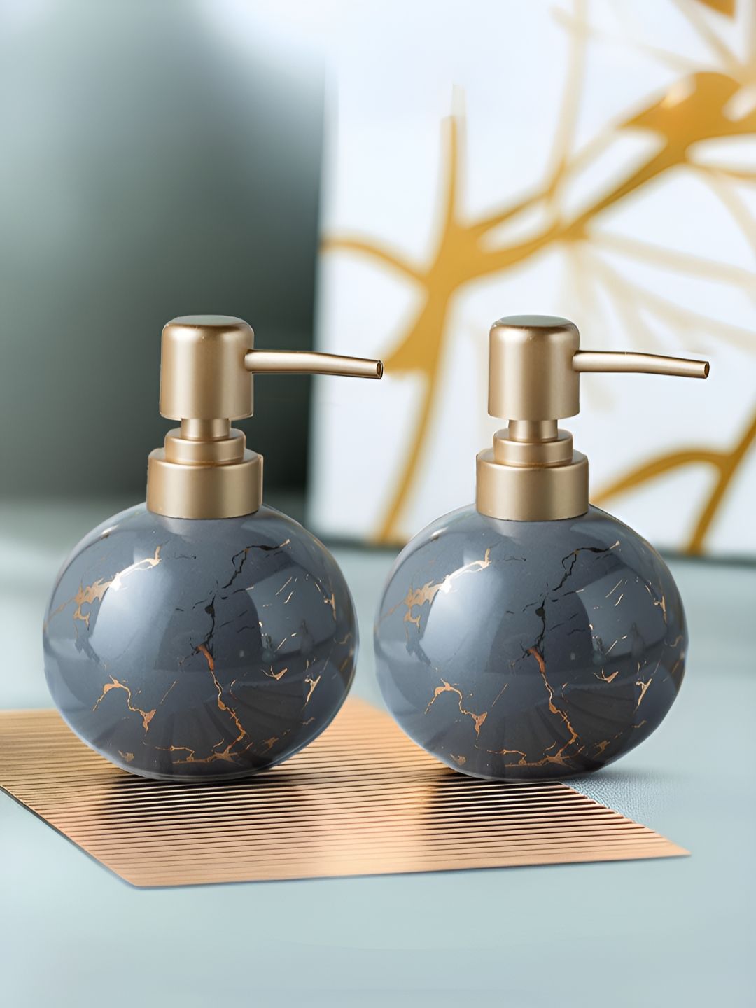 UMAI Grey & Gold-Toned 2 piece Abstract Ceramic Soap Dispenser