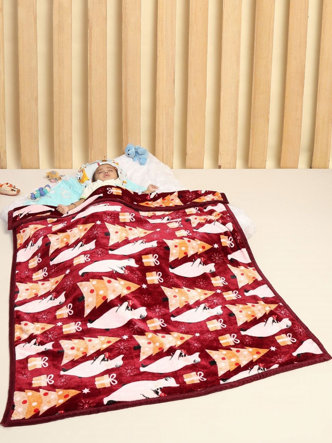 Monte Carlo Monte Carlo Red & White Conversational Printed Mild Winter 600 GSM Single Bed Blankets