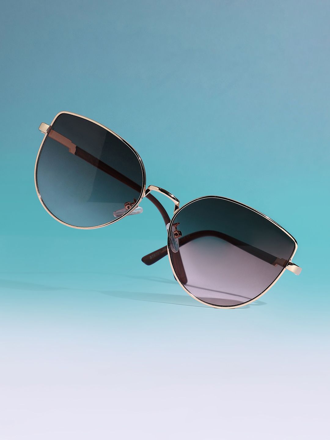 HAUTE SAUCE by Campus Sutra Women Cateye Sunglasses with Polarised Lens AW24_HSSG2613
