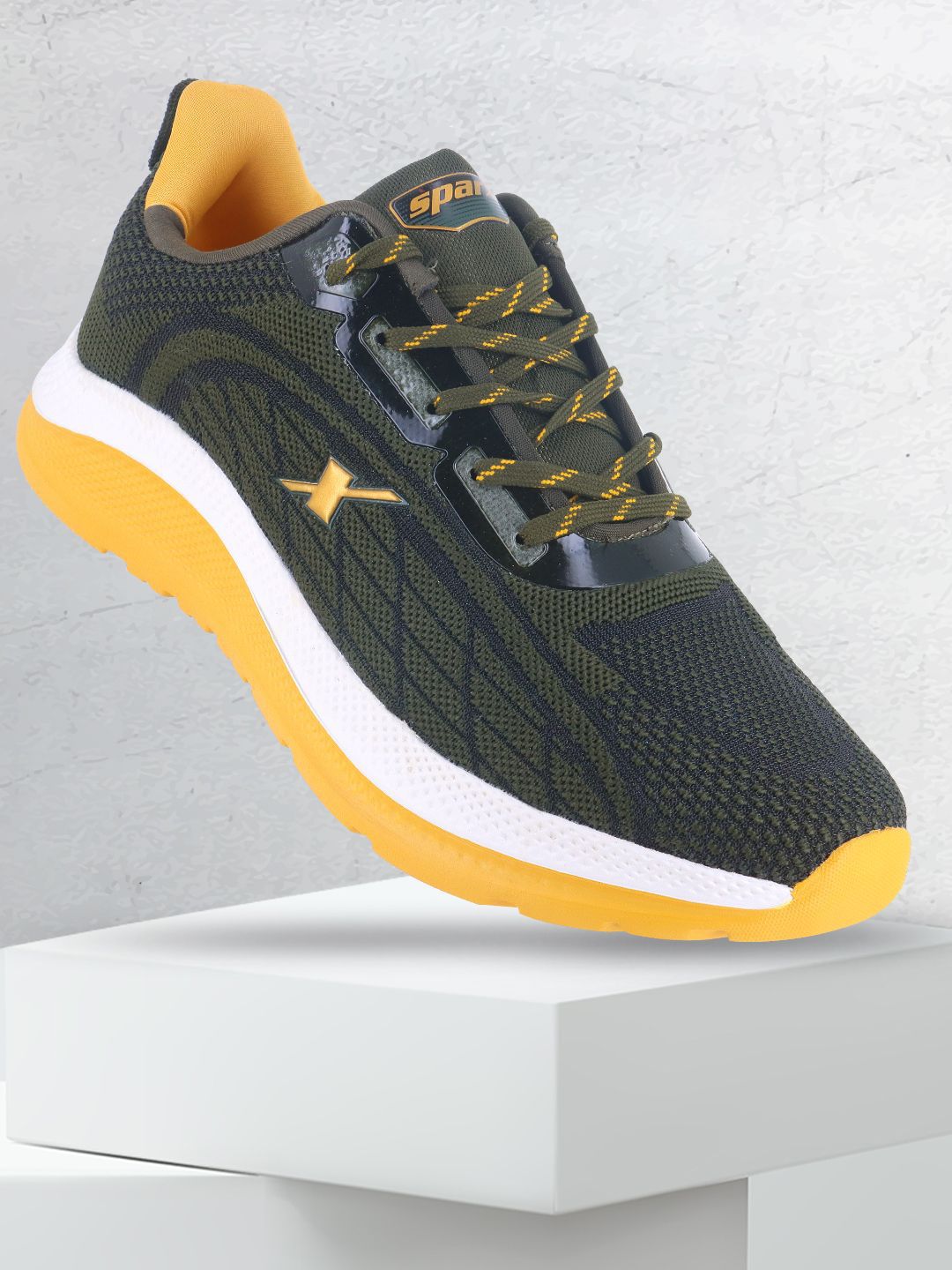 Sparx Men Textured Lace-Up Sports Shoes