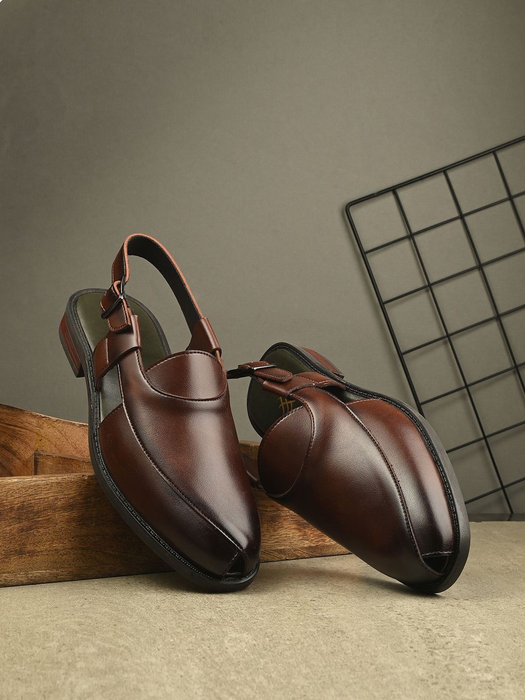 Men Shoe Style Sandals House of Pataudi Men Textured Shoe Style Sandals