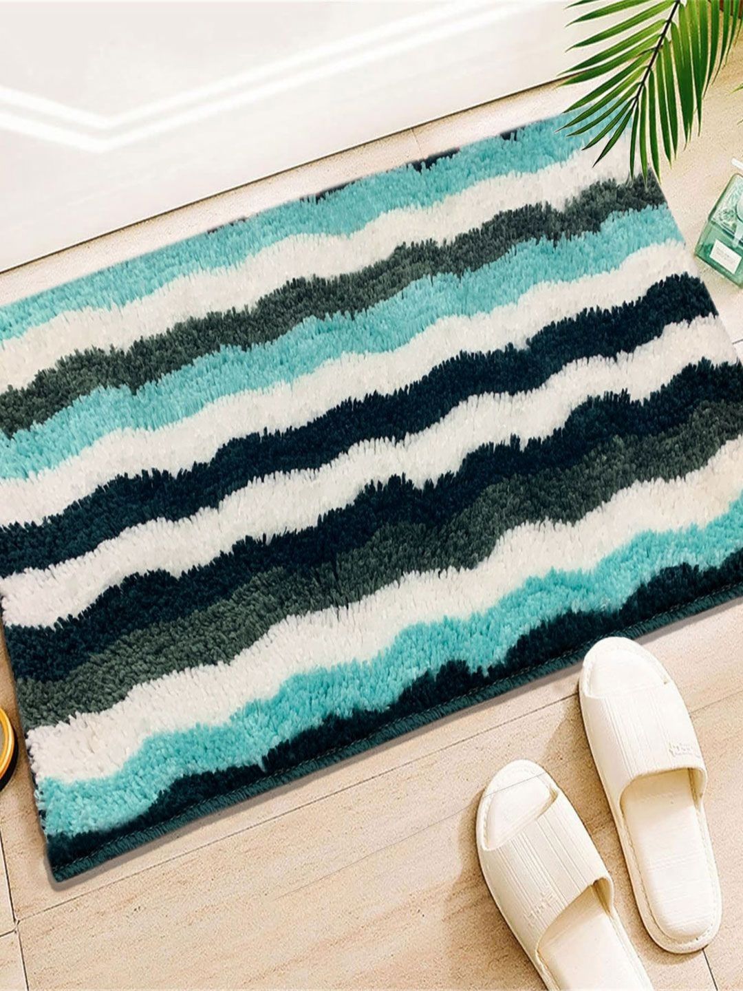 LUXEHOME INTERNATIONAL Turquoise Blue & White Textured 1400 GSM Bath Rugs