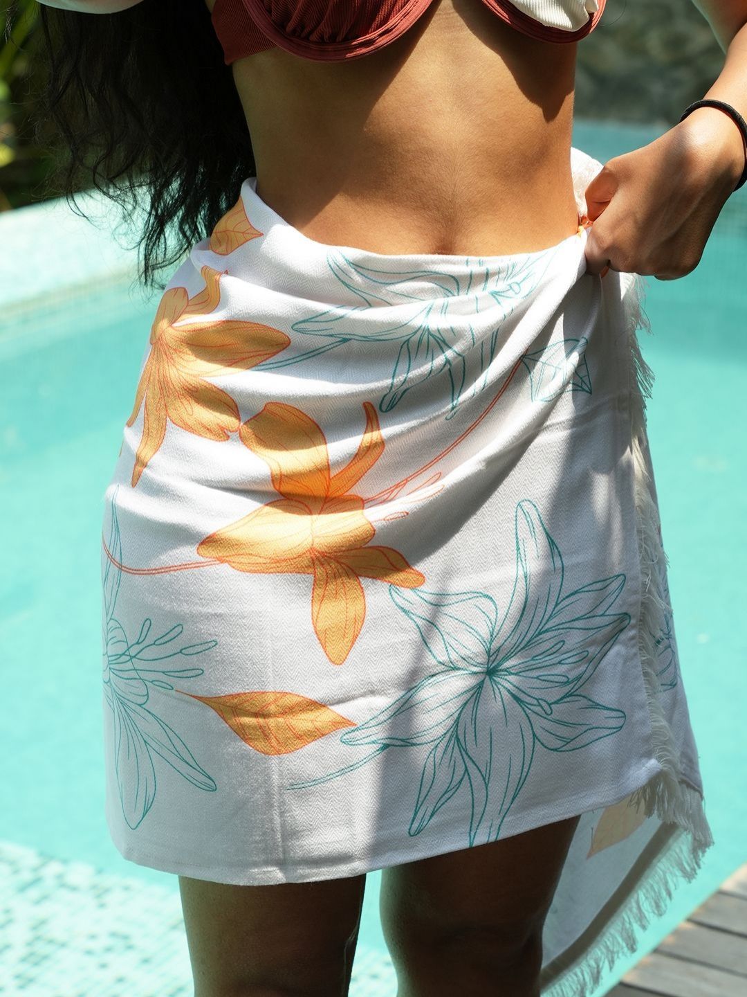 Thirsty Towel White & Yellow 1 Printed Bamboo 210 GSM Bath Towel