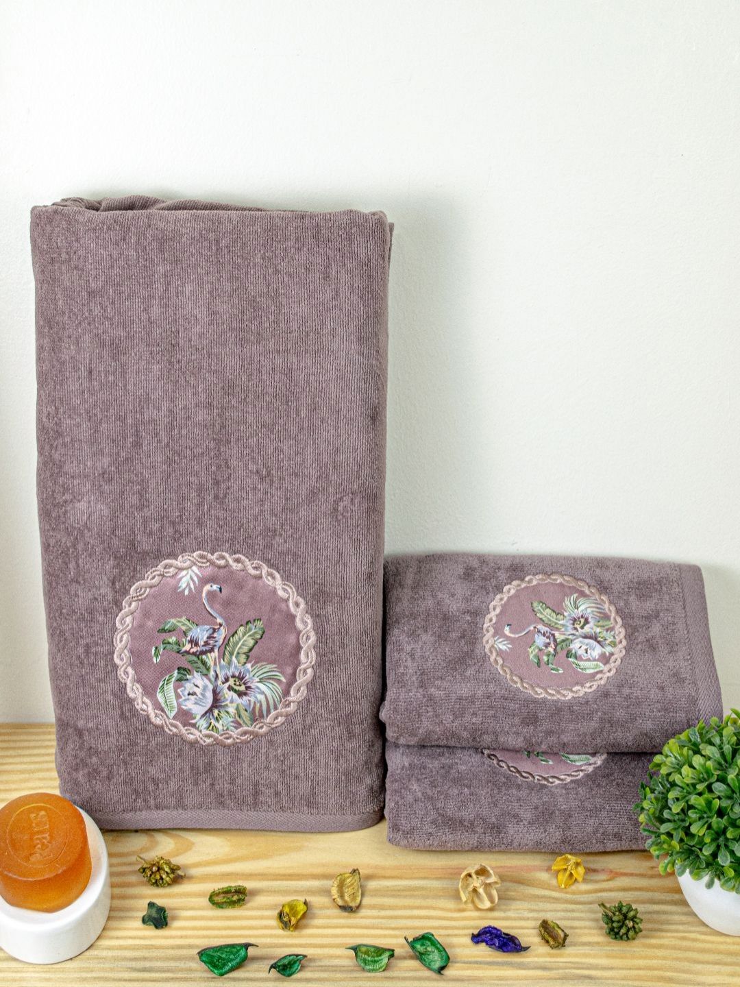 RANGOLI Brown & Pink 3 Piece Cotton 450 GSM Towel Set