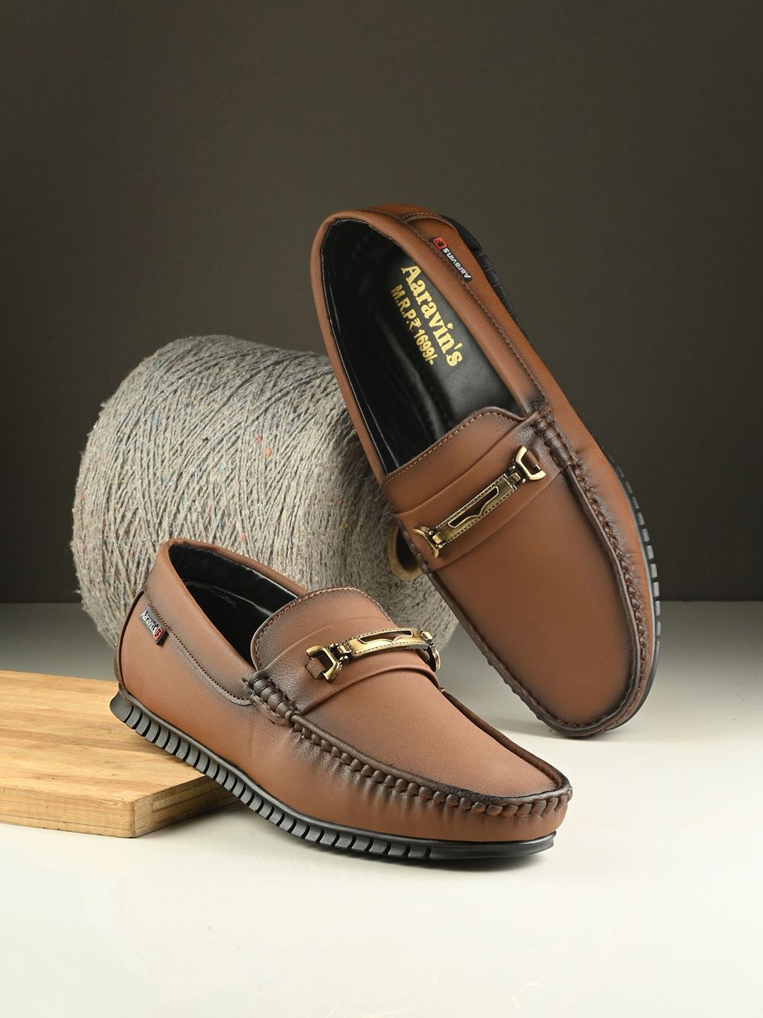 AARAVIN'S Men Textured Loafers