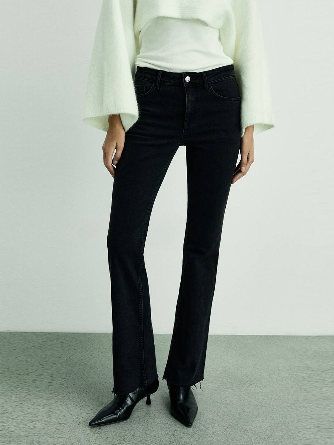 Flared Stretchable Jeans