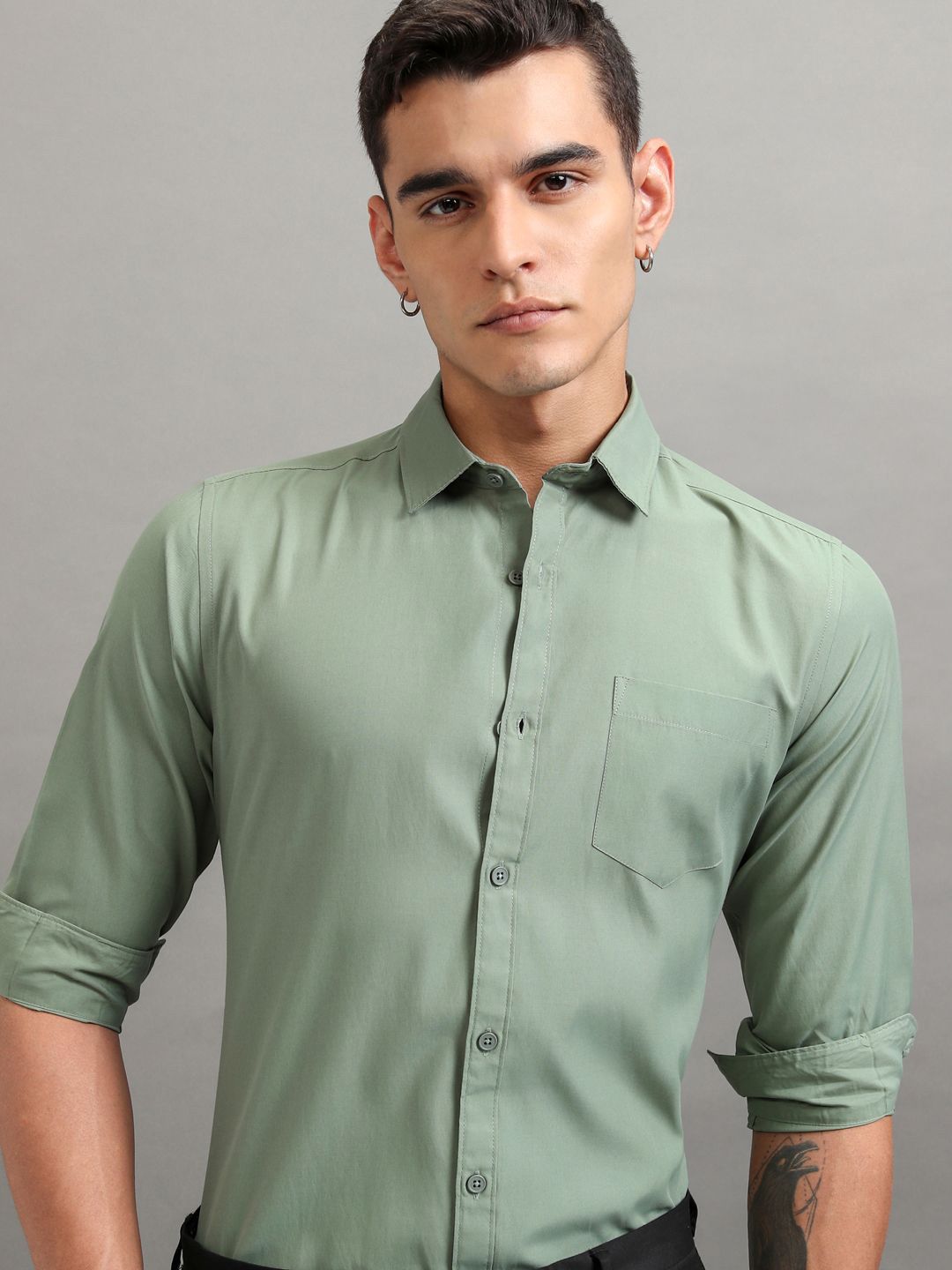 HIGHLANDER Men Satin Slim Fit Shirt