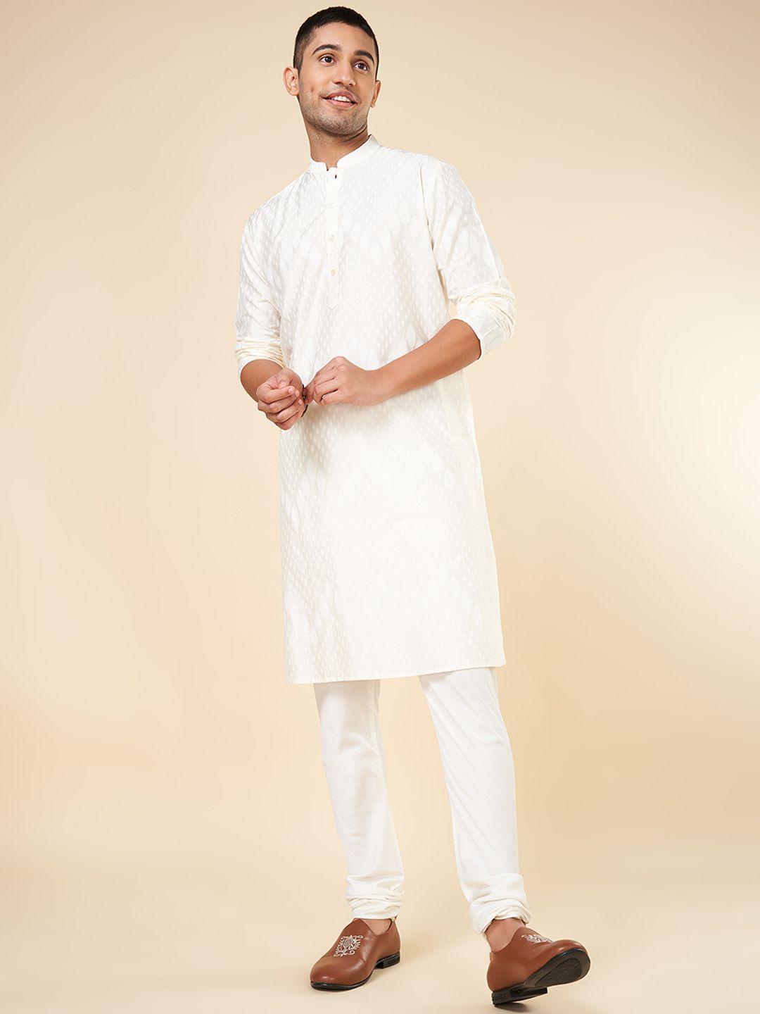 indus route by Pantaloons Geometric Printed Mandarin Collar Straight Kurta
